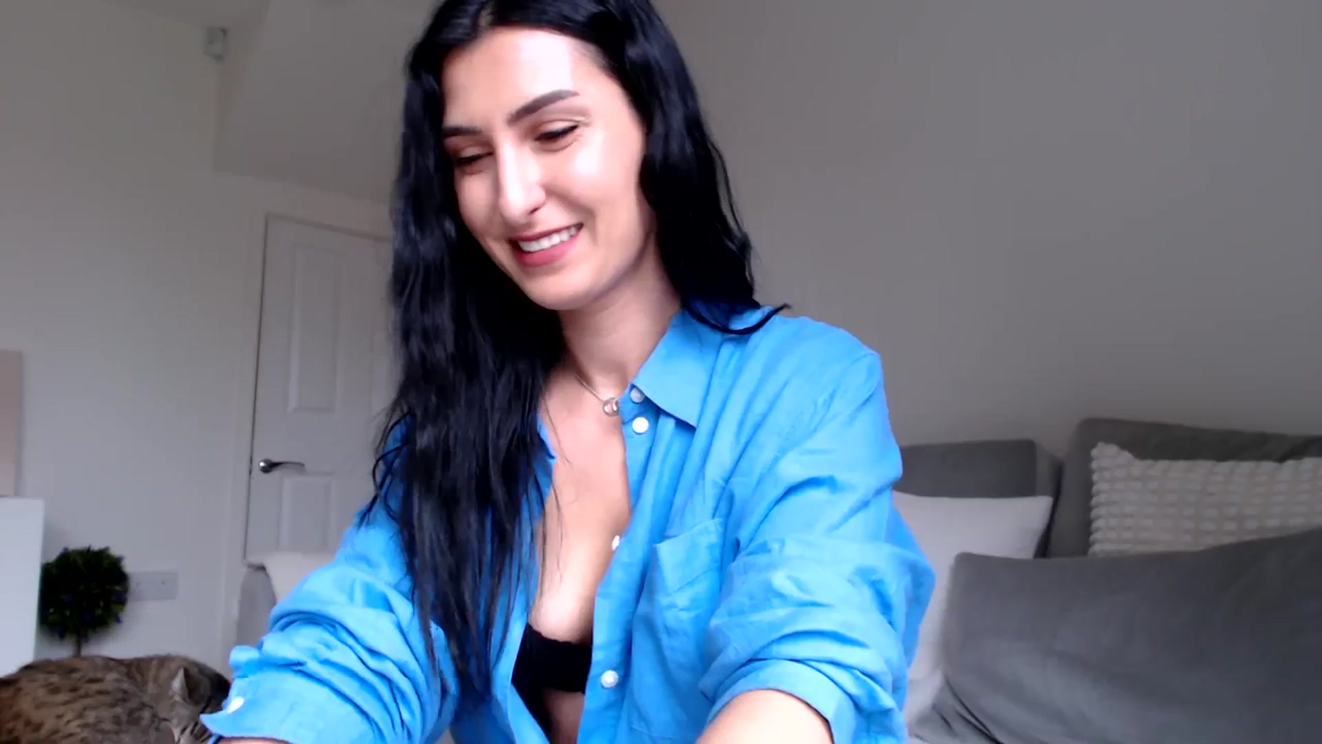 Gallery image thumbnail from LeaIson's myfreecams stream on, 03/11/2024, 10:54 image 7 of 20