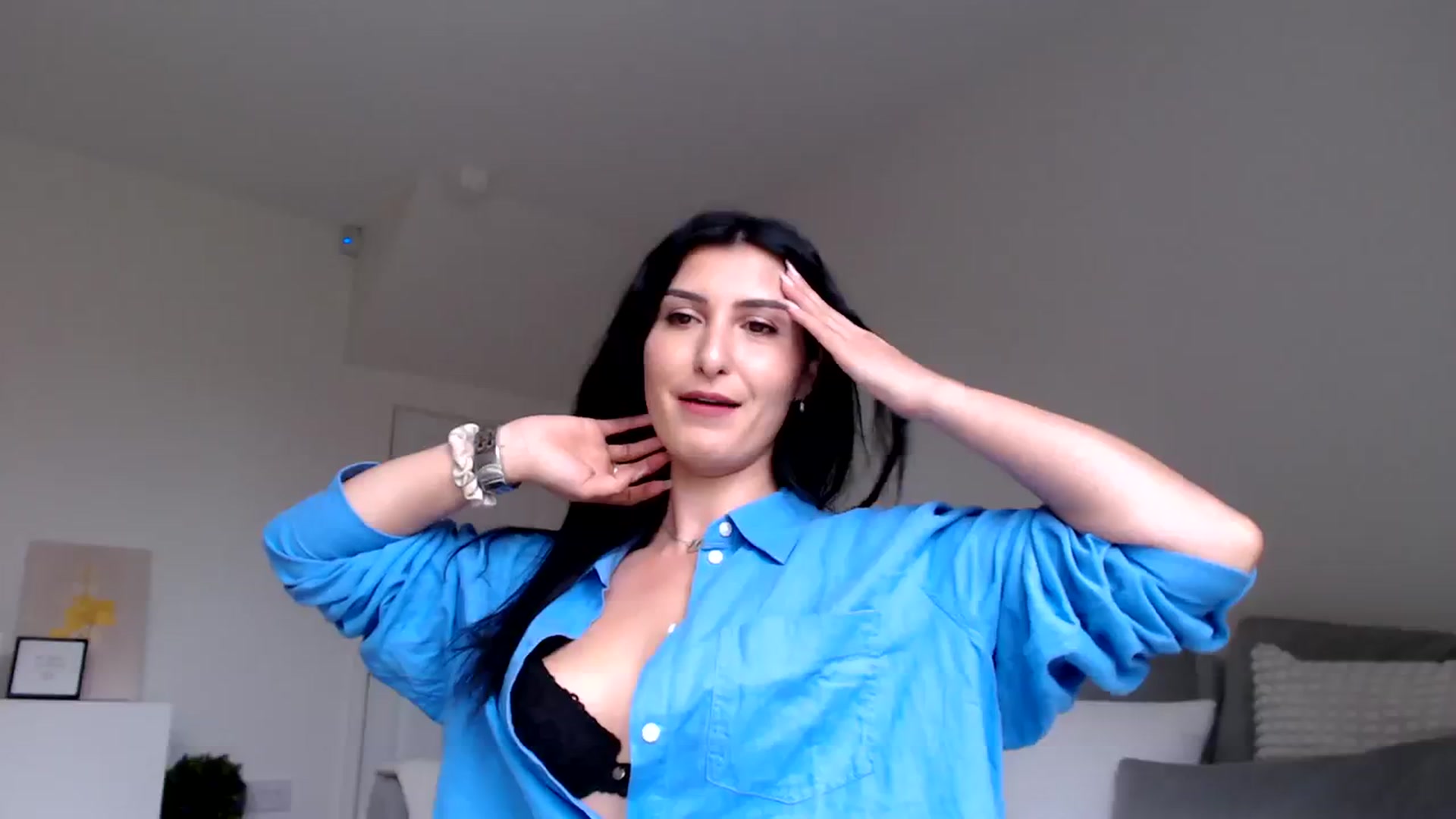Gallery image thumbnail from LeaIson's myfreecams stream on, 03/11/2024, 10:54 image 10 of 20