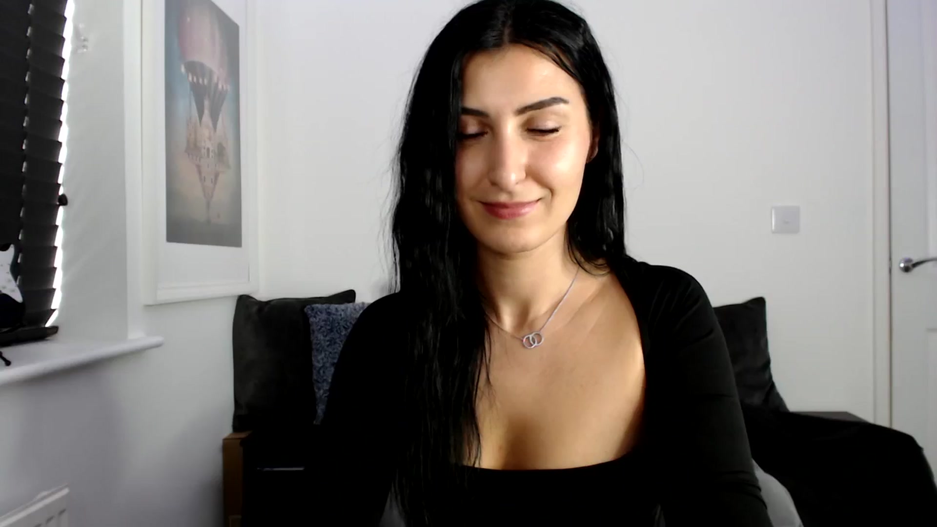 Gallery image thumbnail from LeaIson's myfreecams stream on, 03/12/2024, 13:24 image 3 of 20