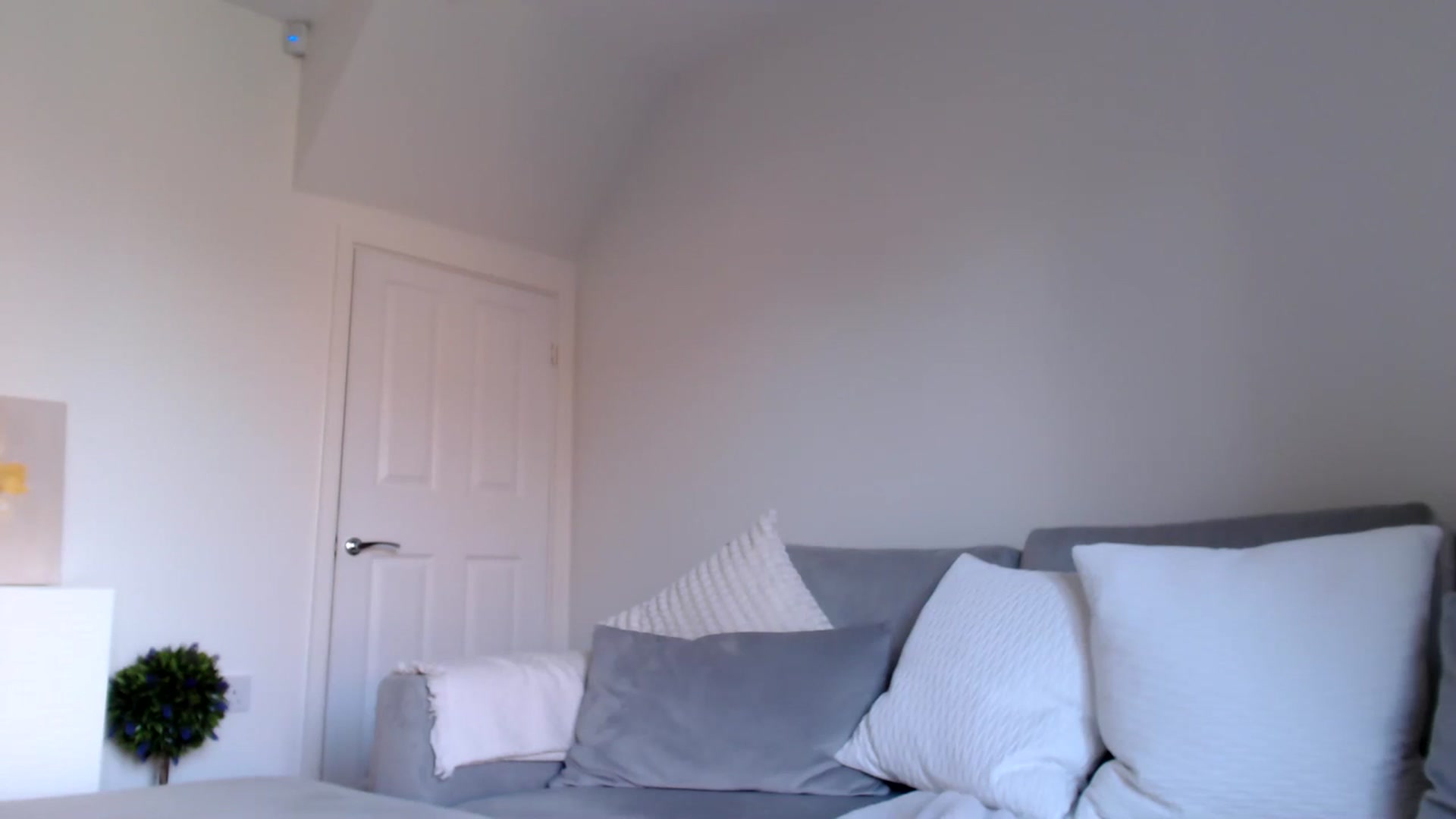 Gallery image thumbnail from LeaIson's myfreecams stream on, 03/19/2024, 11:07 image 12 of 20