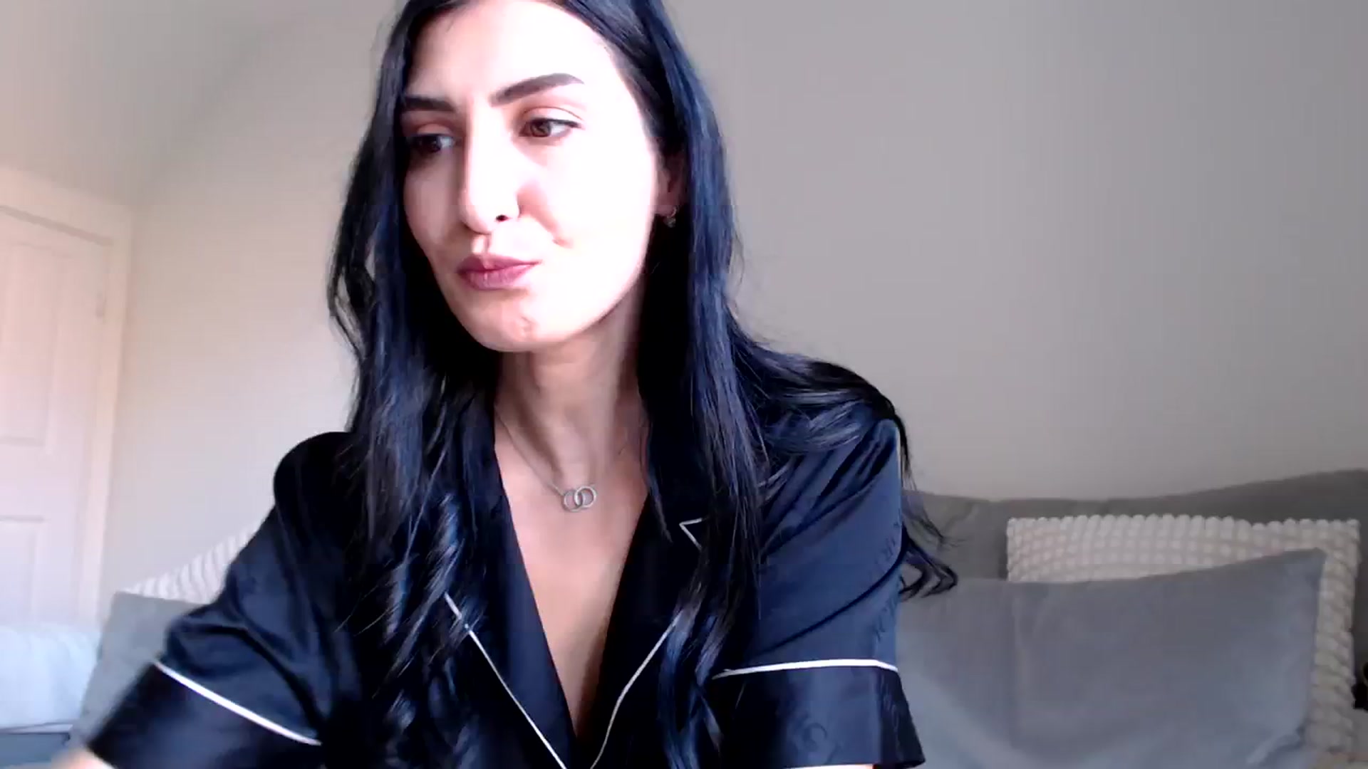 Gallery image thumbnail from LeaIson's myfreecams stream on, 03/19/2024, 11:07 image 10 of 20