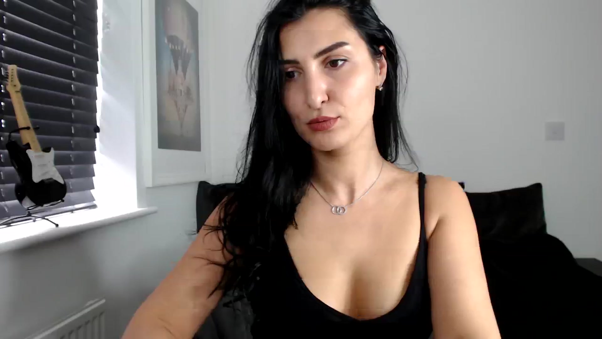 Gallery image thumbnail from LeaIson's myfreecams stream on, 03/19/2024, 13:43 image 4 of 20