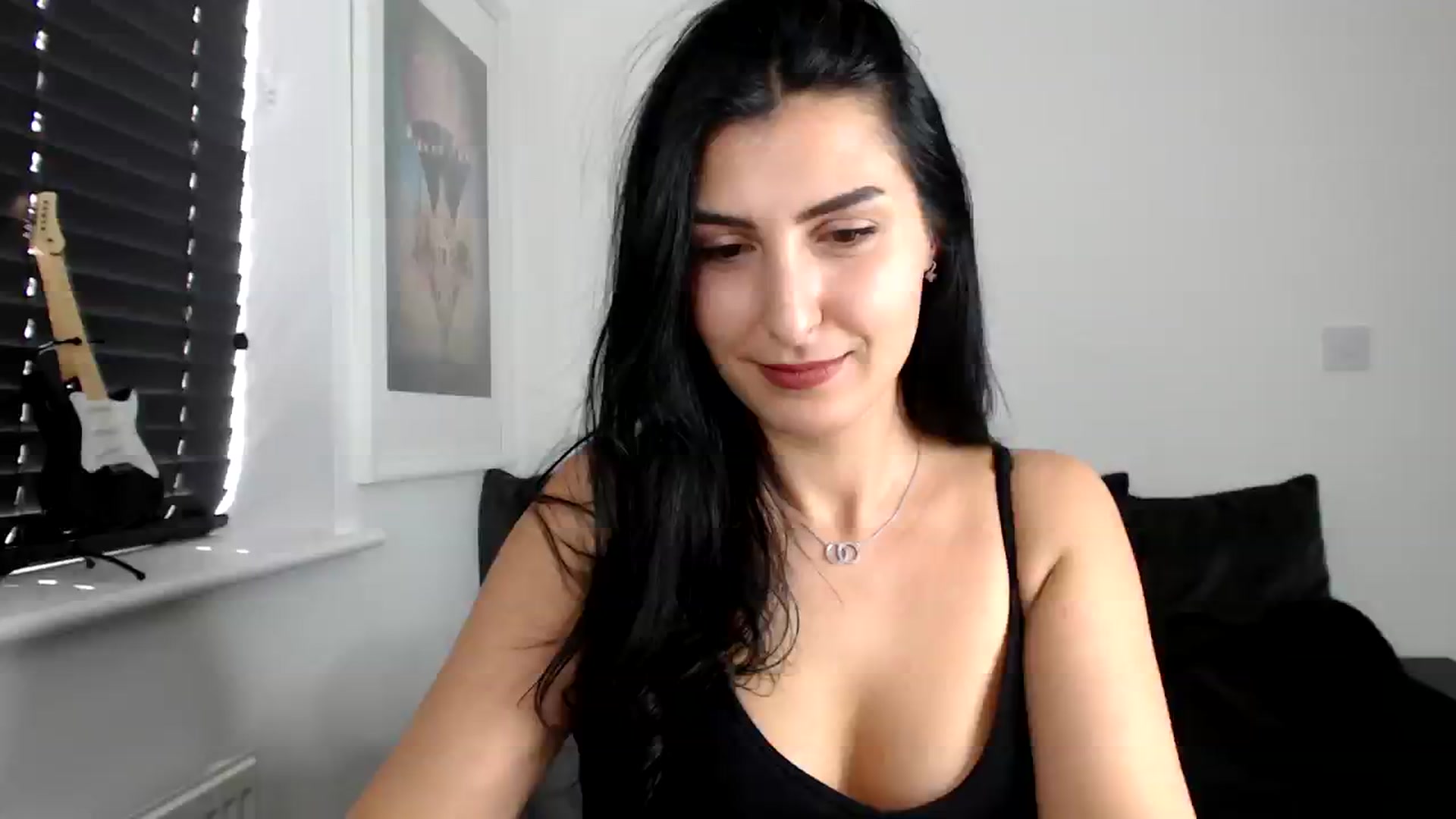 Gallery image thumbnail from LeaIson's myfreecams stream on, 03/19/2024, 13:43 image 19 of 20