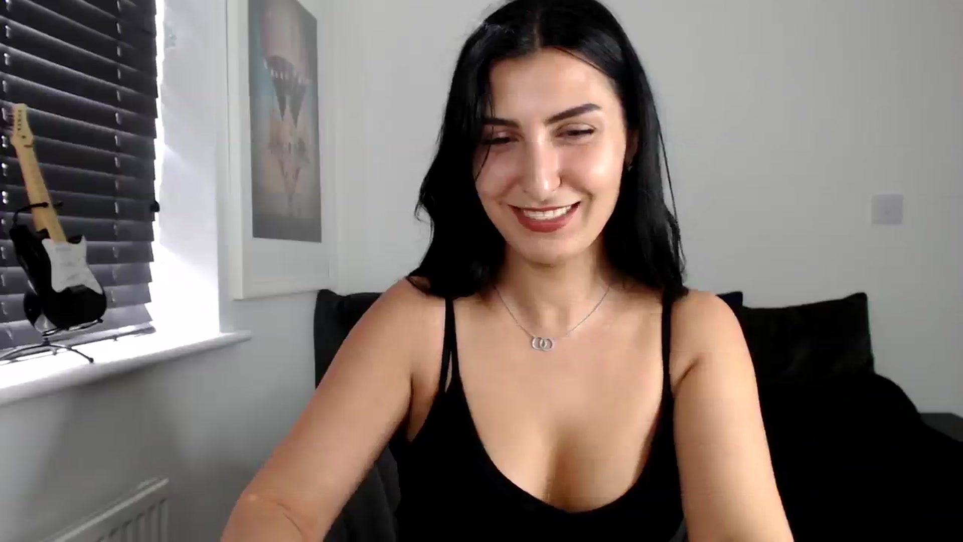 Gallery image thumbnail from LeaIson's myfreecams stream on, 03/19/2024, 13:43 image 3 of 20
