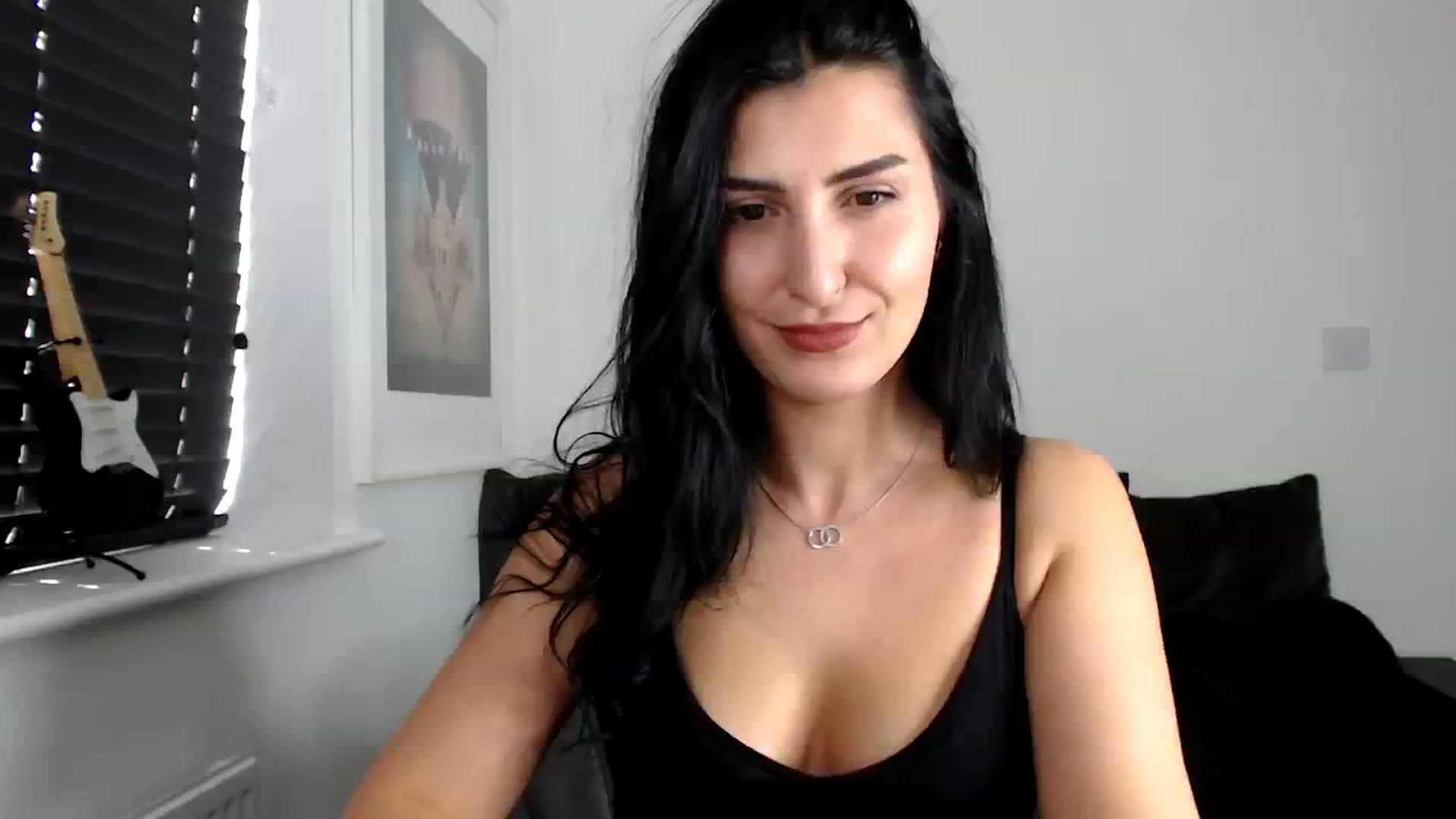 Gallery image thumbnail from LeaIson's myfreecams stream on, 03/19/2024, 13:43 image 15 of 20