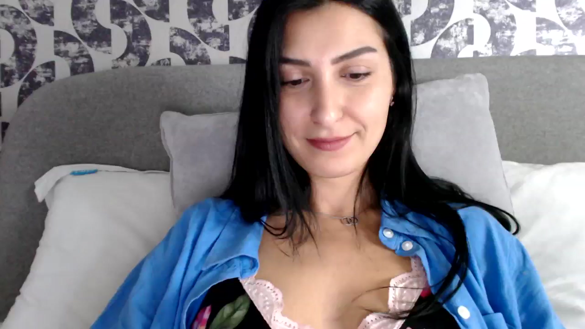 Gallery image thumbnail from LeaIson's myfreecams stream on, 03/21/2024, 10:31 image 4 of 20