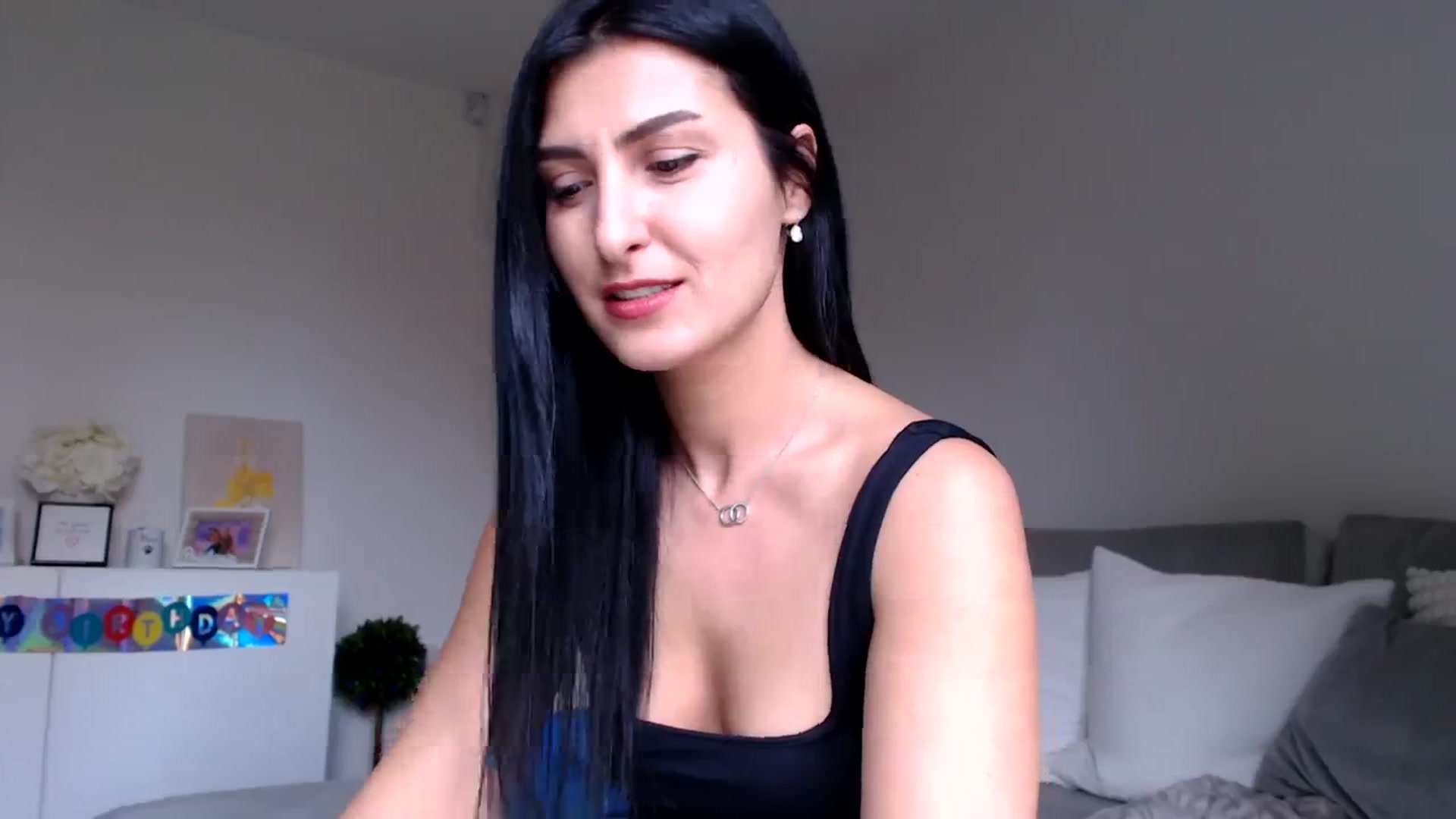 Gallery image thumbnail from LeaIson's myfreecams stream on, 03/27/2024, 12:07 image 8 of 20