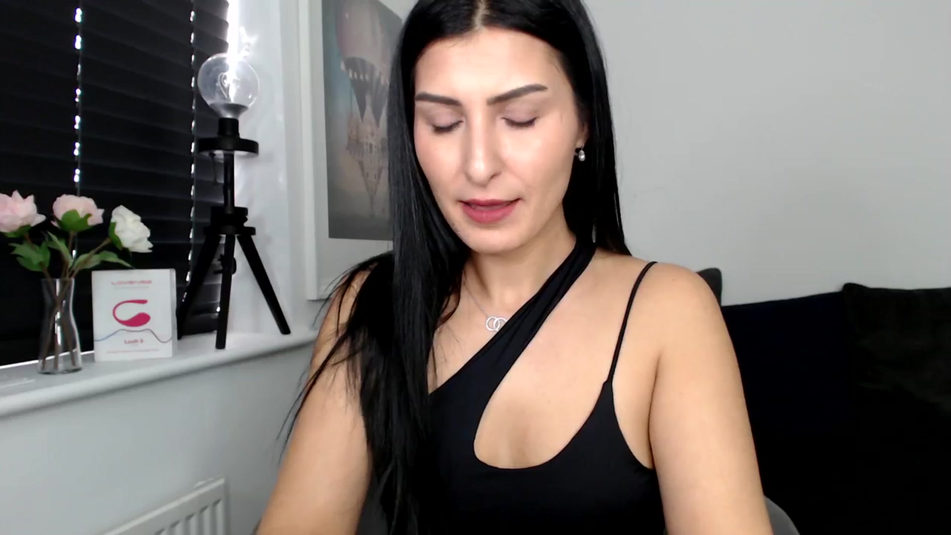 Gallery image thumbnail from LeaIson's myfreecams stream on, 03/28/2024, 09:53 image 15 of 20