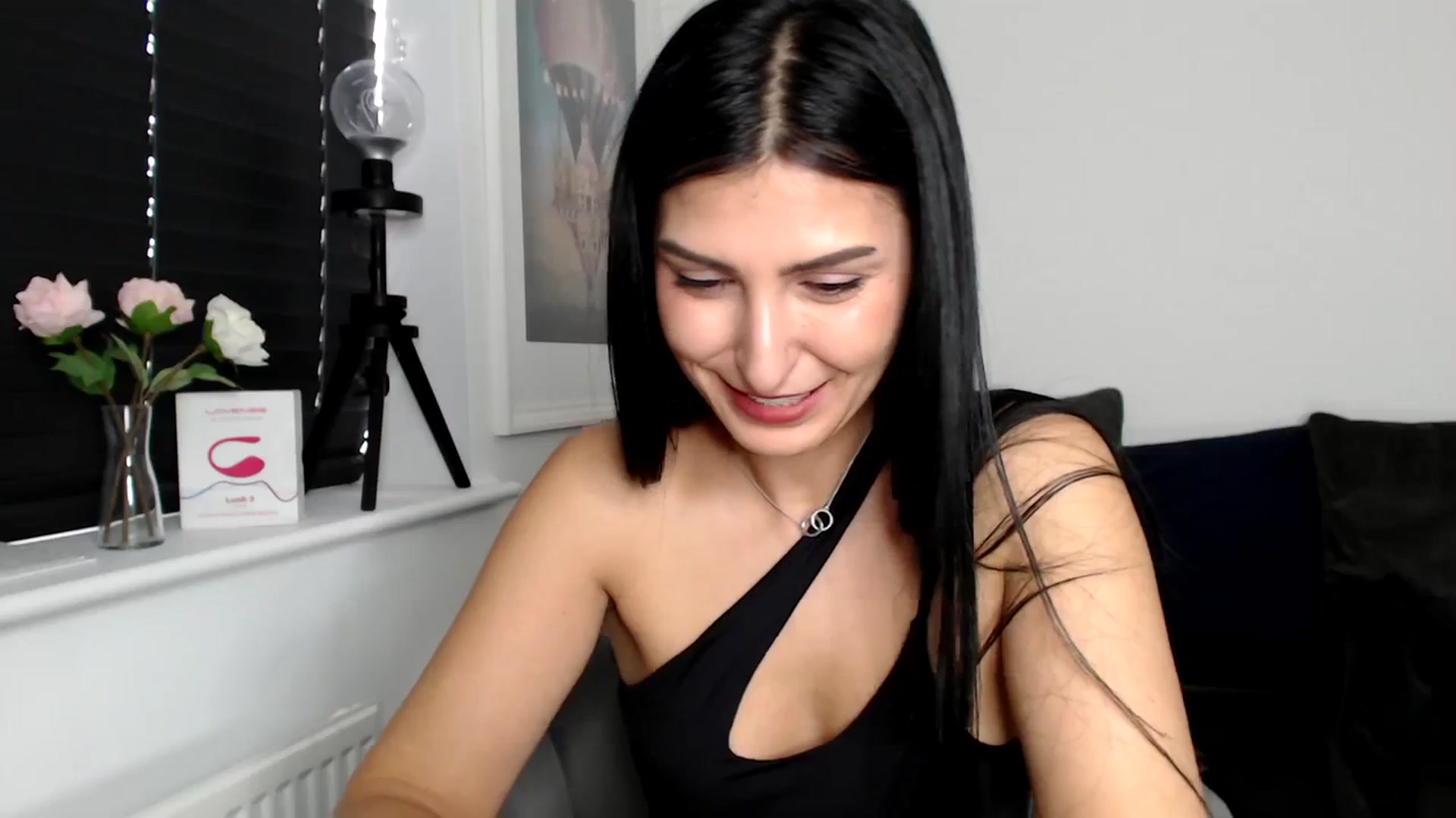 Gallery image thumbnail from LeaIson's myfreecams stream on, 03/28/2024, 11:32 image 15 of 20