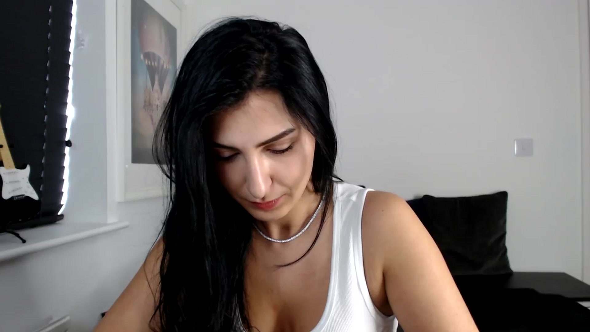 Gallery image thumbnail from LeaIson's myfreecams stream on, 04/04/2024, 09:19 image 20 of 20
