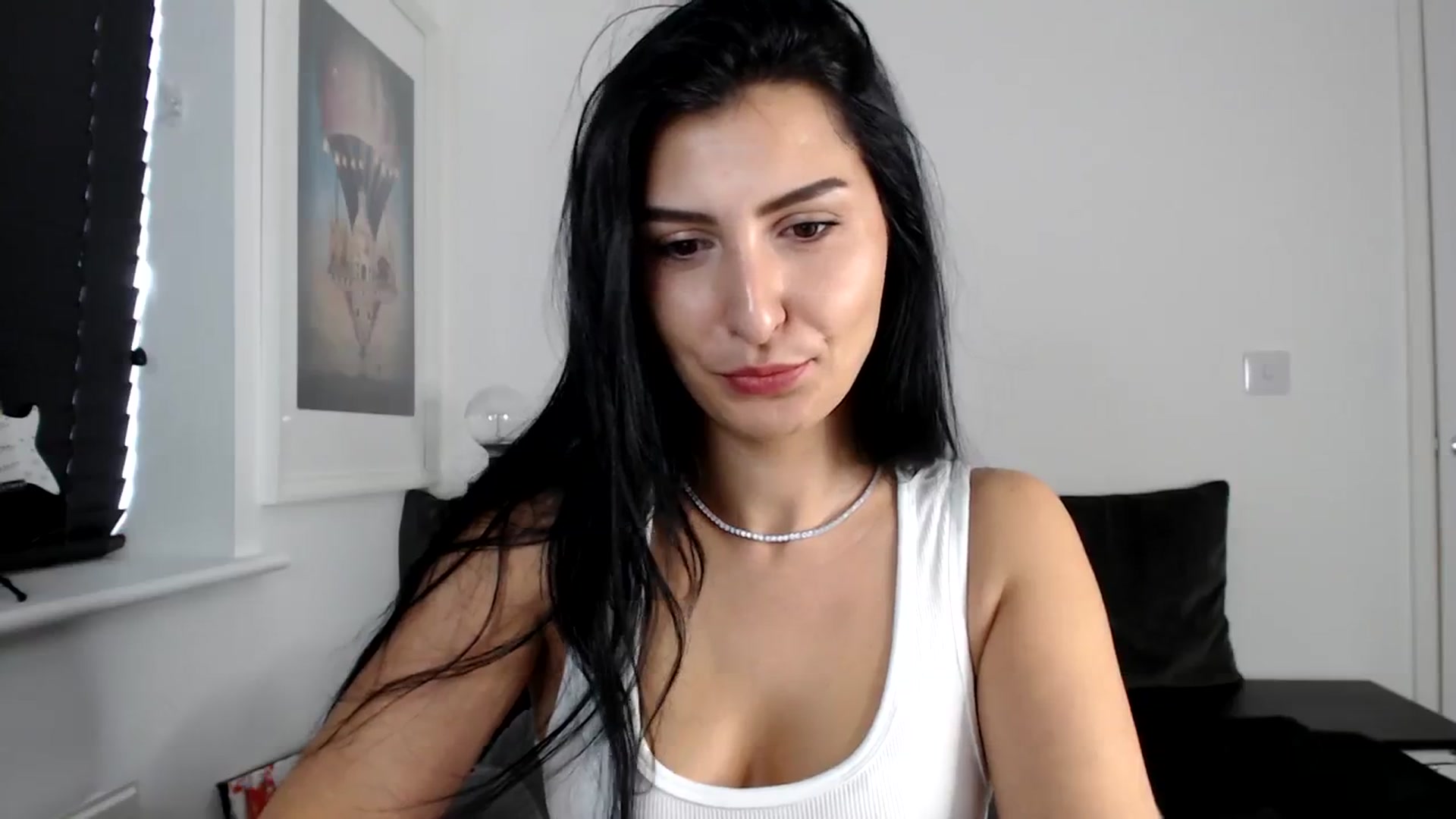 Gallery image thumbnail from LeaIson's myfreecams stream on, 04/04/2024, 09:19 image 4 of 20
