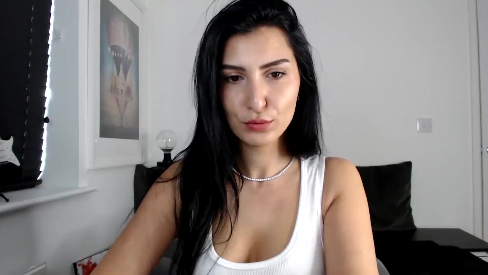 Gallery image thumbnail from LeaIson's myfreecams stream on, 04/04/2024, 09:19 image 3 of 20