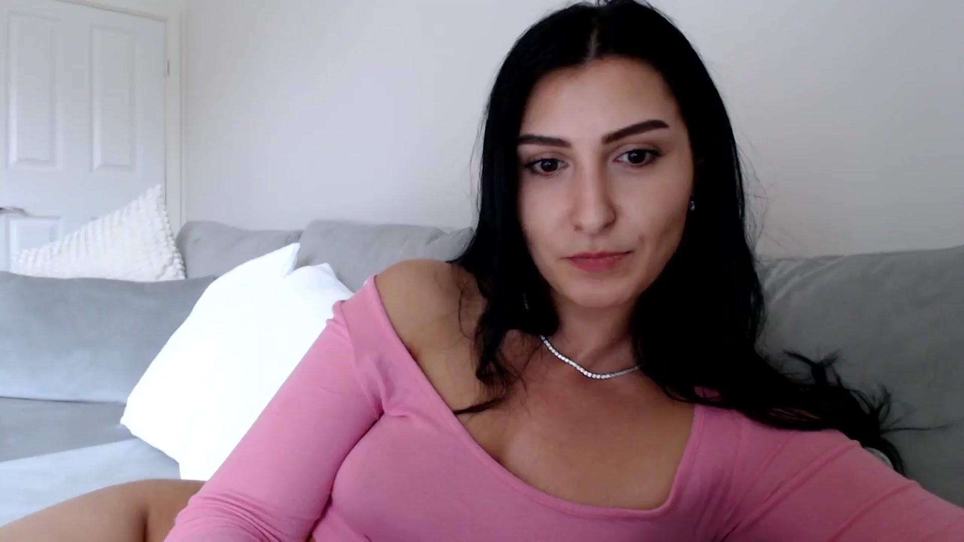 Gallery image thumbnail from LeaIson's myfreecams stream on, 04/04/2024, 14:13 image 19 of 20