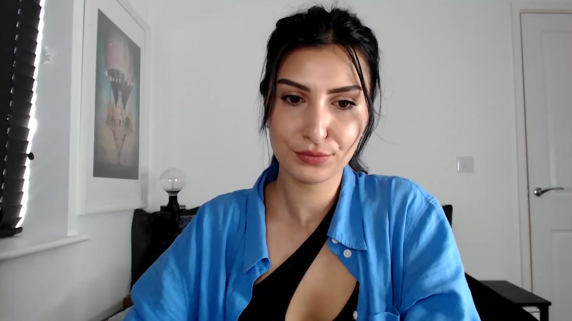 Gallery image thumbnail from LeaIson's myfreecams stream on, 04/05/2024, 11:07 image 2 of 20