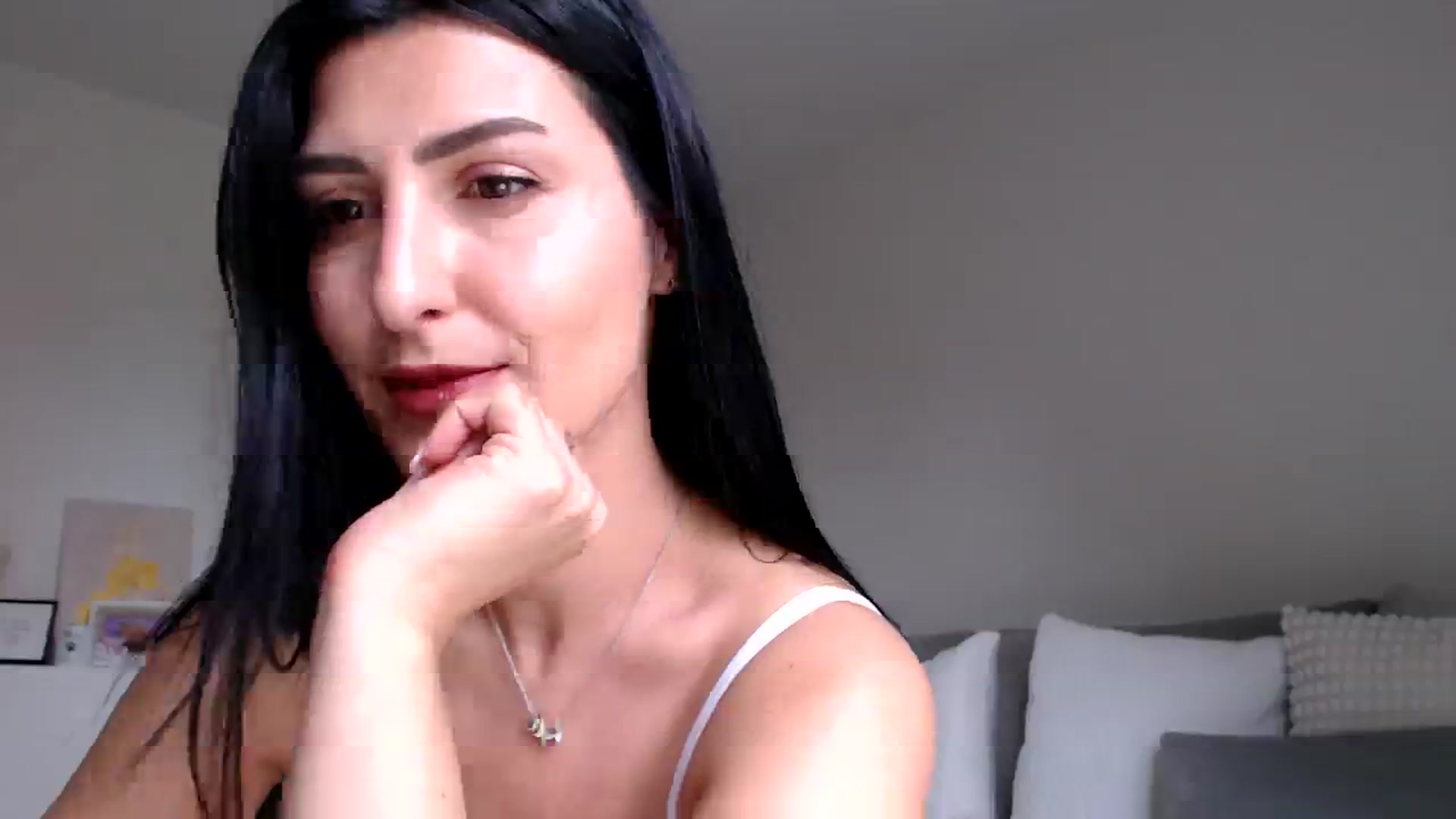 Gallery image thumbnail from LeaIson's myfreecams stream on, 04/15/2024, 11:03 image 20 of 20