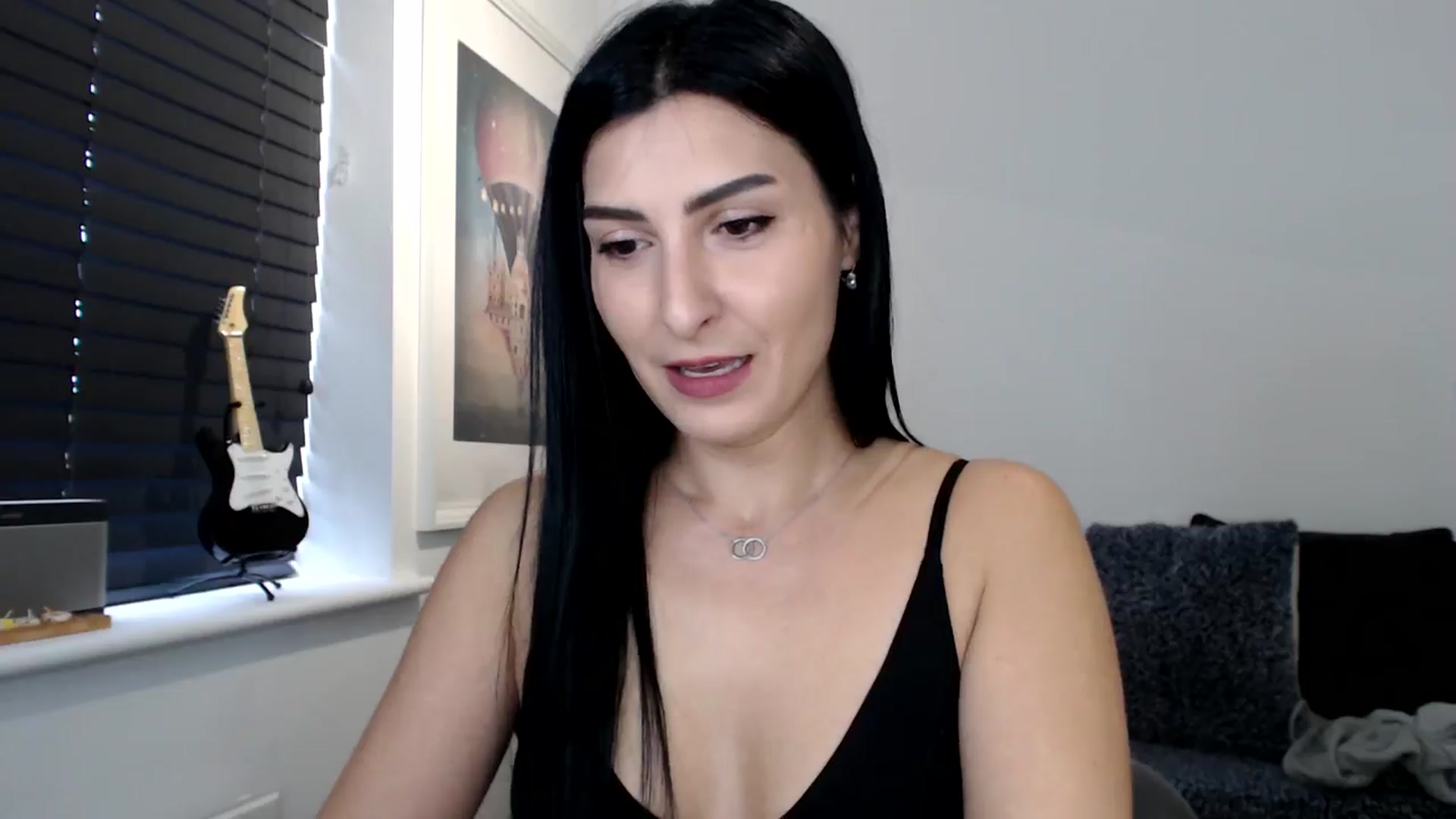 Gallery image thumbnail from LeaIson's myfreecams stream on, 04/22/2024, 09:34 image 5 of 20