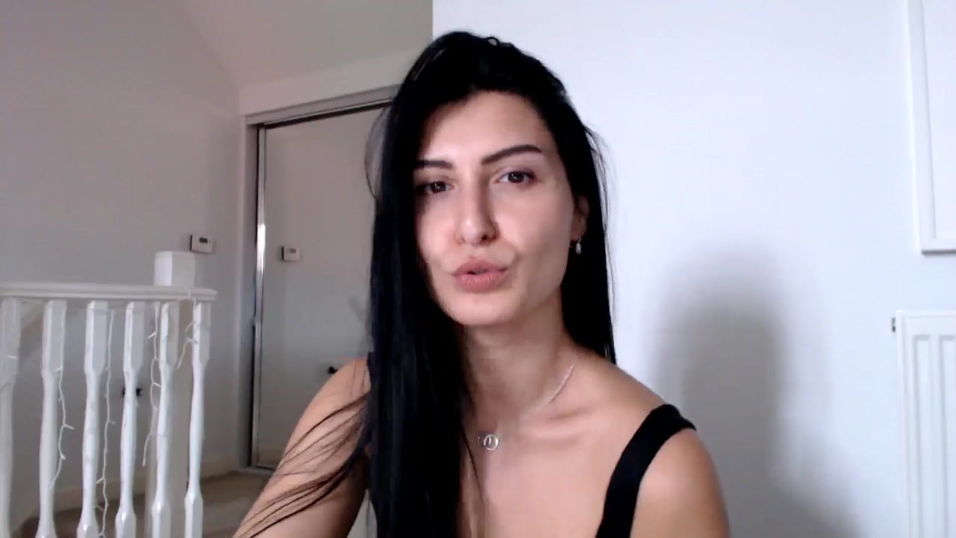 Gallery image thumbnail from LeaIson's myfreecams stream on, 04/24/2024, 11:32 image 16 of 20