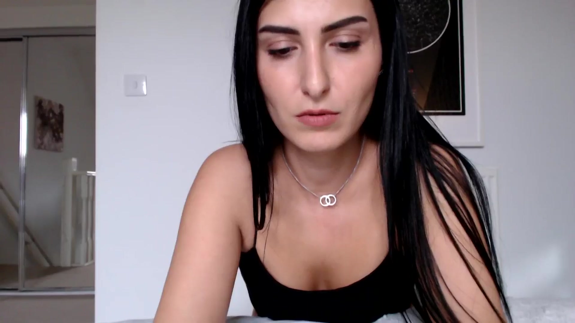 Gallery image thumbnail from LeaIson's myfreecams stream on, 04/25/2024, 12:14 image 9 of 20