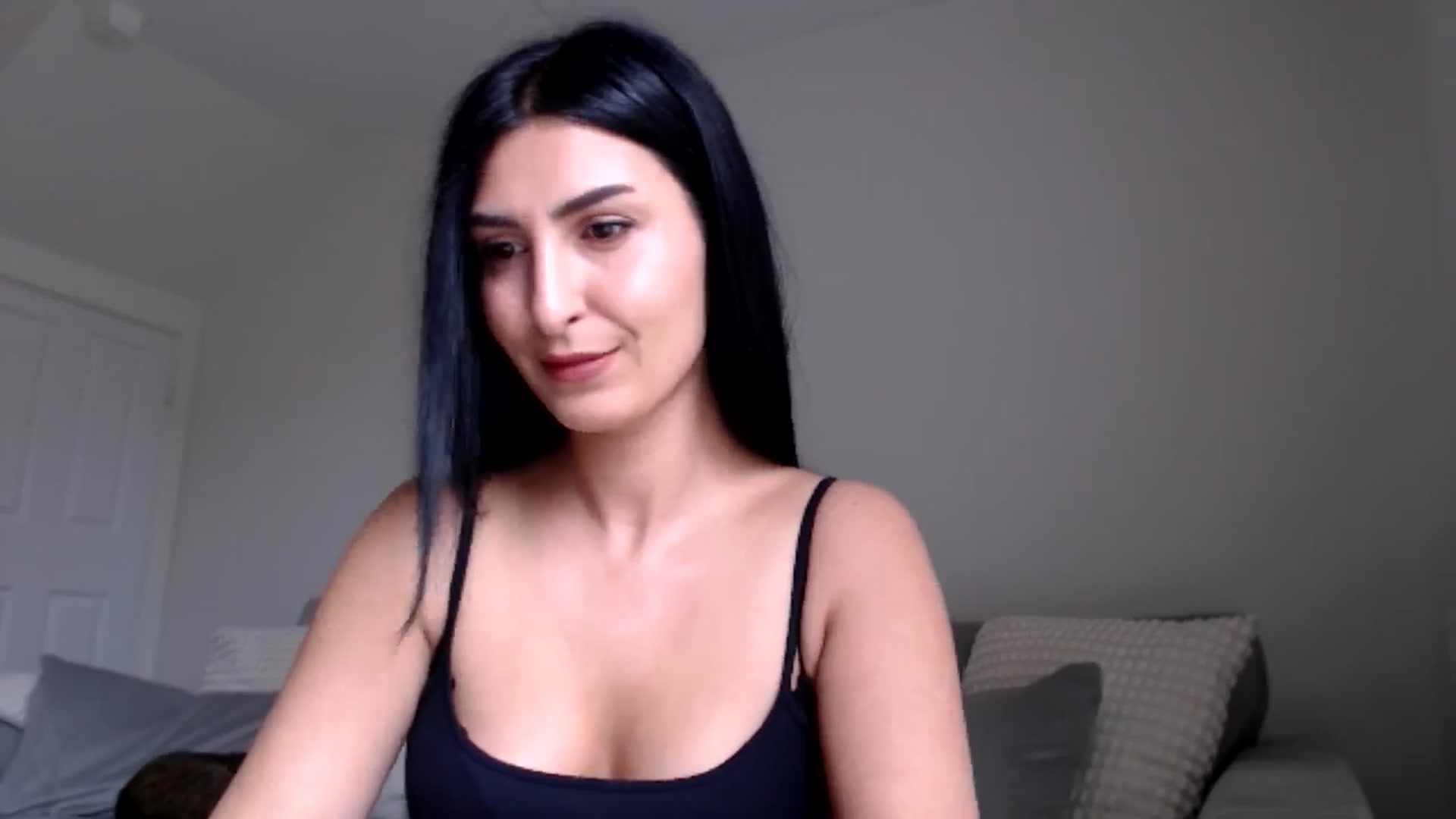 Gallery image thumbnail from LeaIson's myfreecams stream on, 05/02/2024, 09:03 image 15 of 20