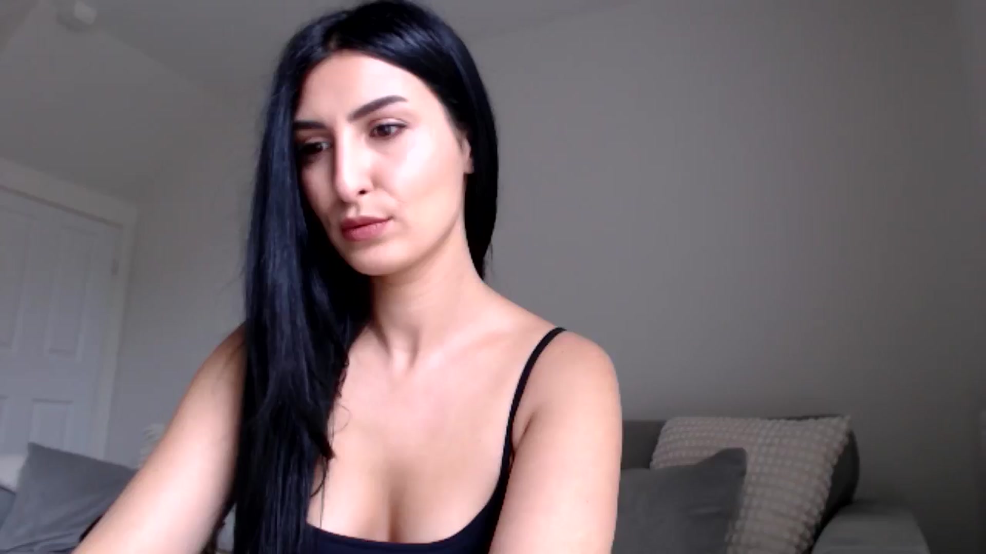 Gallery image thumbnail from LeaIson's myfreecams stream on, 05/02/2024, 09:03 image 14 of 20