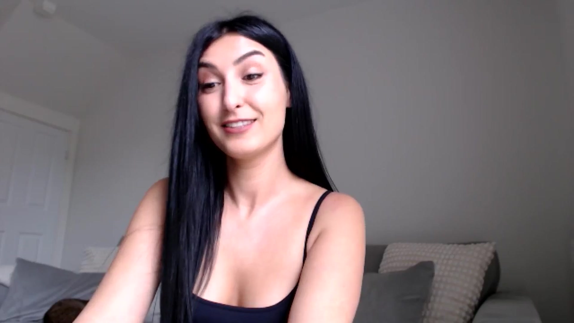 Gallery image thumbnail from LeaIson's myfreecams stream on, 05/02/2024, 09:03 image 19 of 20