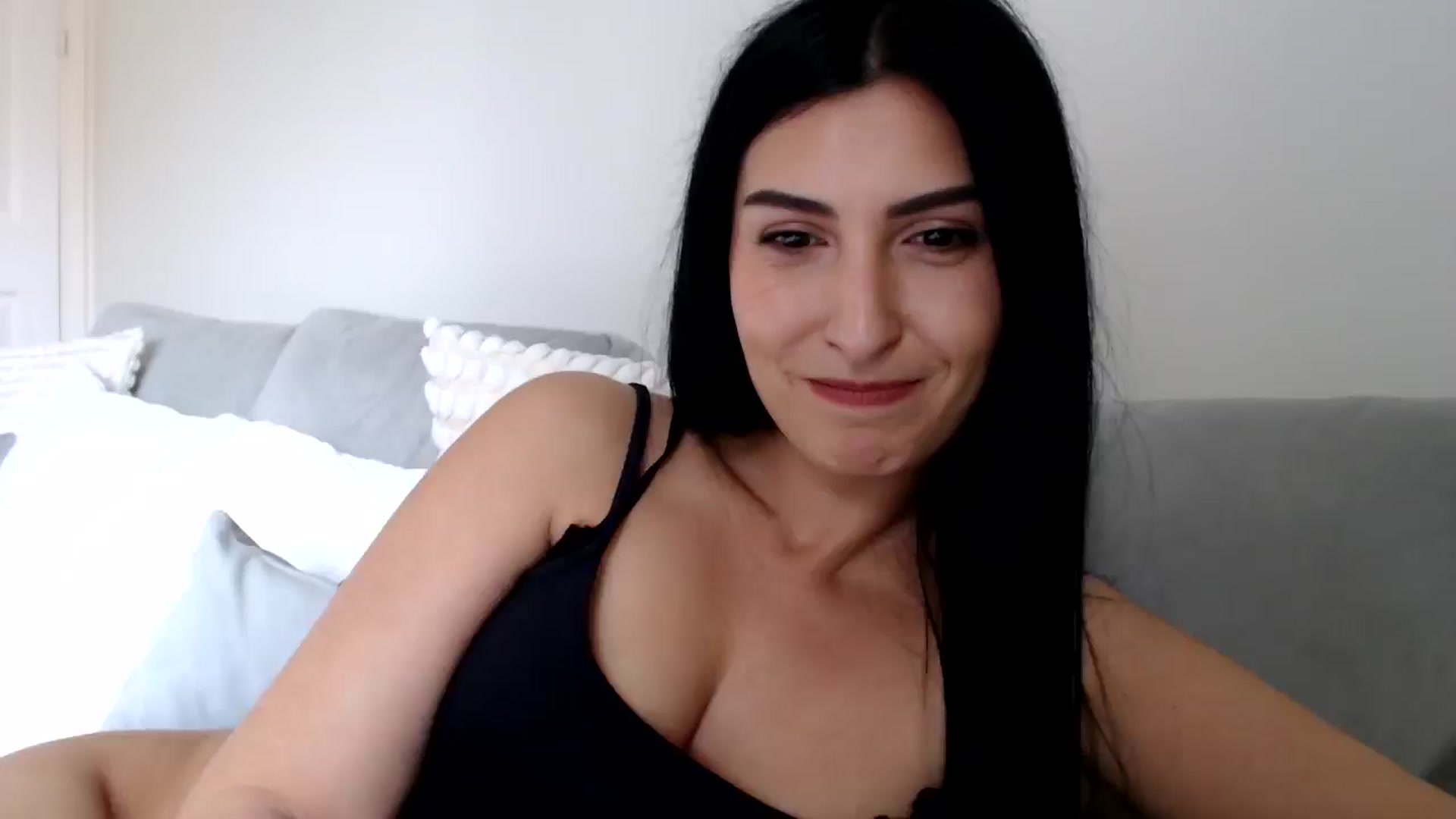 Gallery image thumbnail from LeaIson's myfreecams stream on, 05/02/2024, 11:09 image 9 of 20