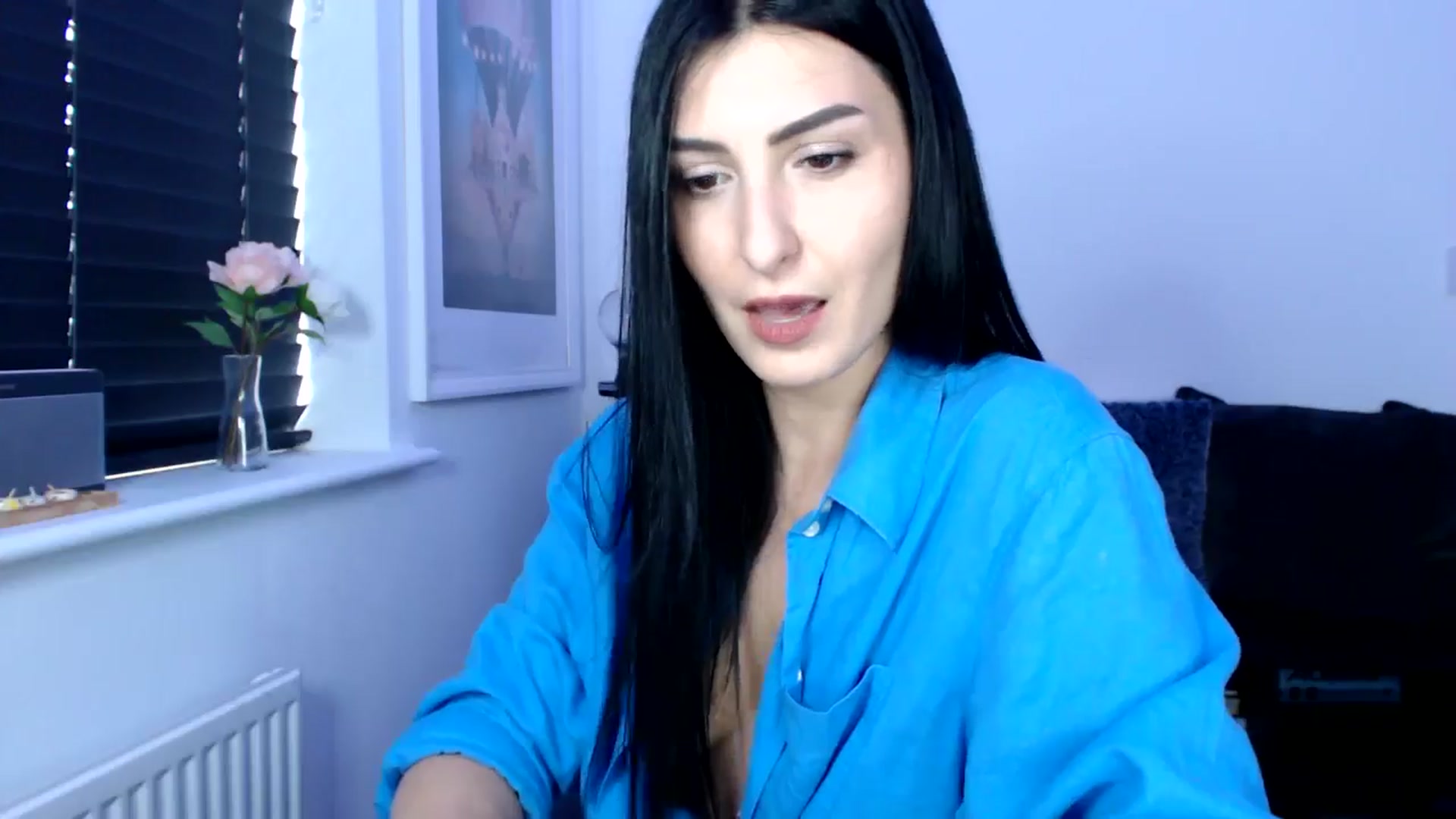 Gallery image thumbnail from LeaIson's myfreecams stream on, 05/03/2024, 10:00 image 18 of 20