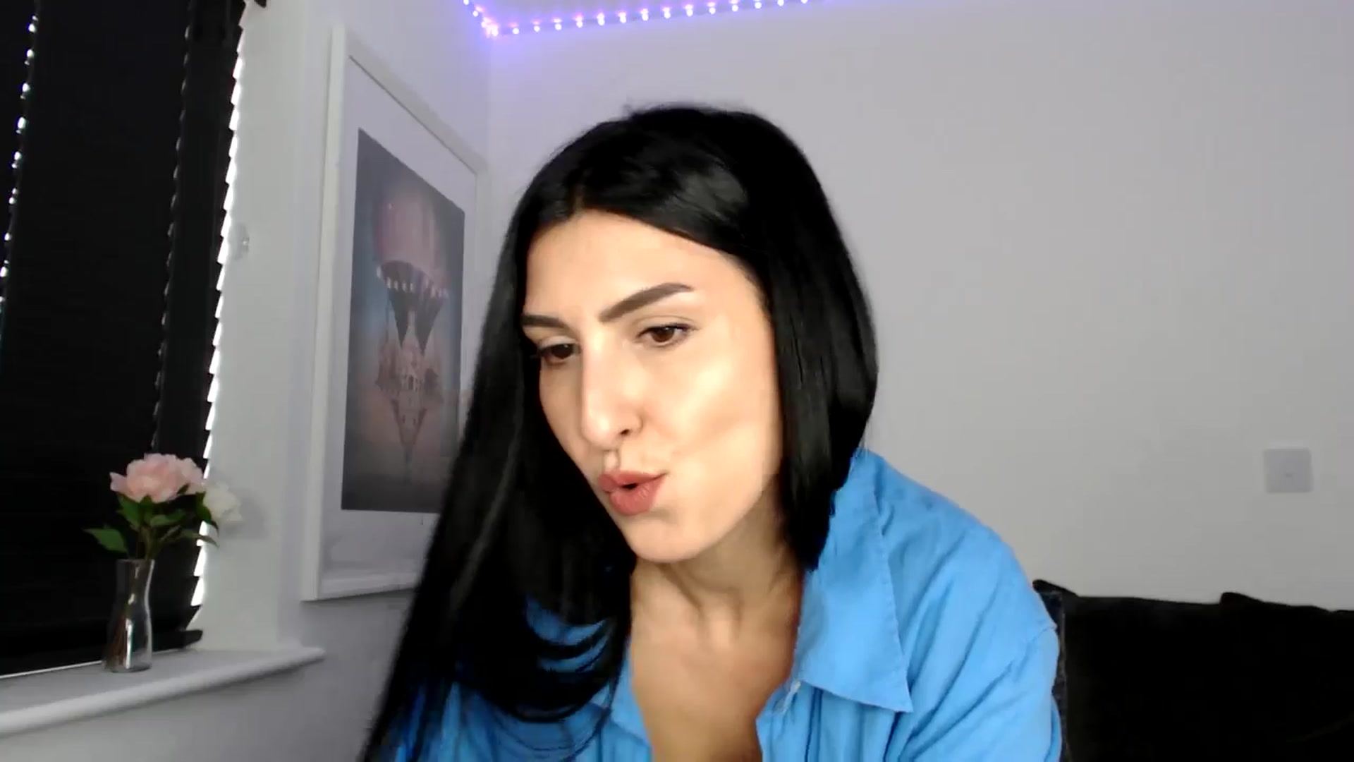 Gallery image thumbnail from LeaIson's myfreecams stream on, 05/03/2024, 10:00 image 3 of 20