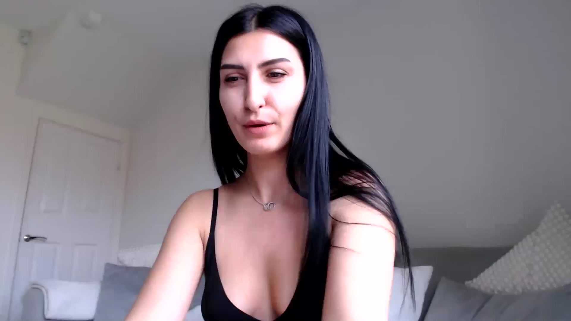 Gallery image thumbnail from LeaIson's myfreecams stream on, 05/08/2024, 10:03 image 12 of 20