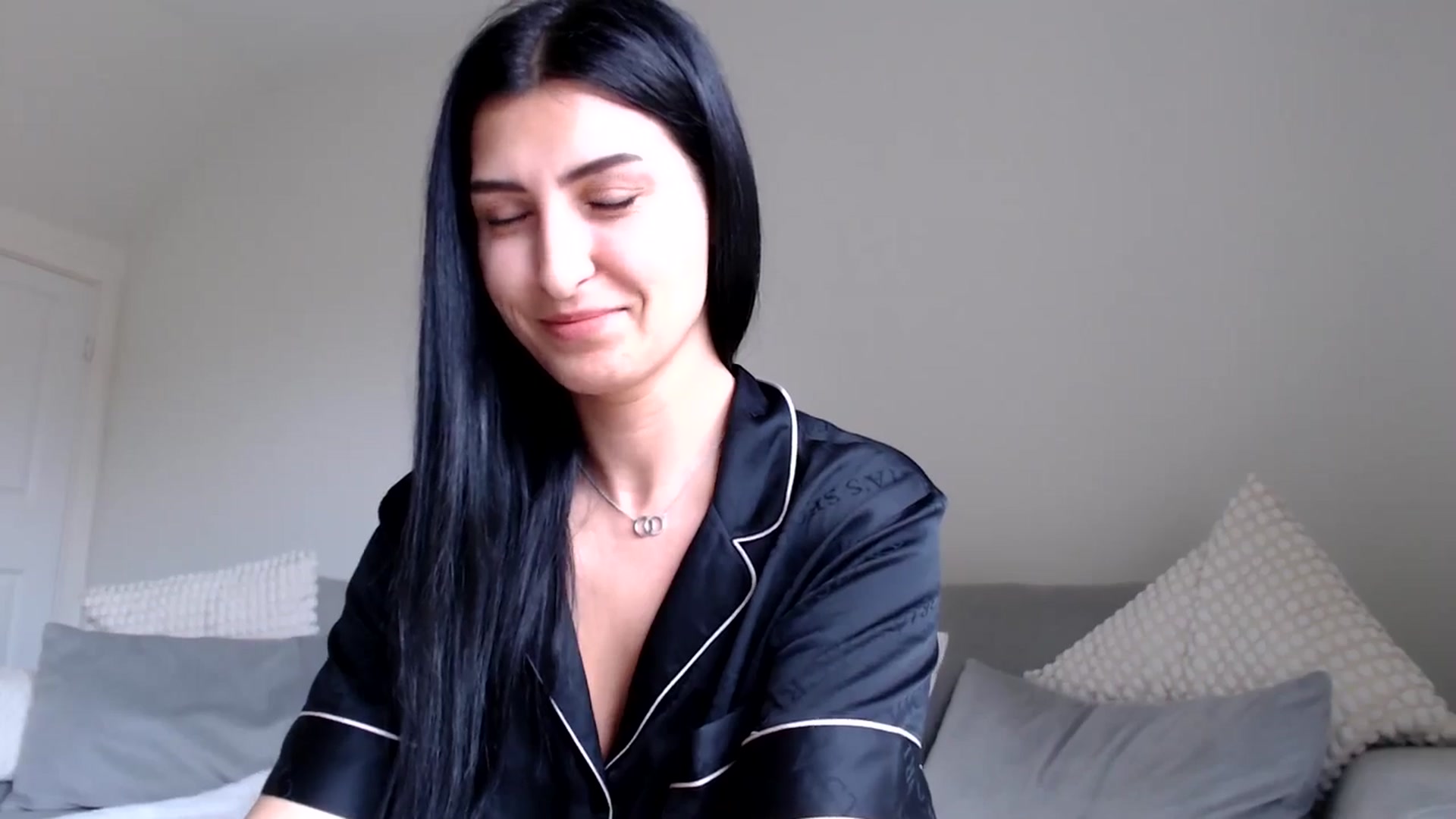 Gallery image thumbnail from LeaIson's myfreecams stream on, 05/08/2024, 10:03 image 2 of 20