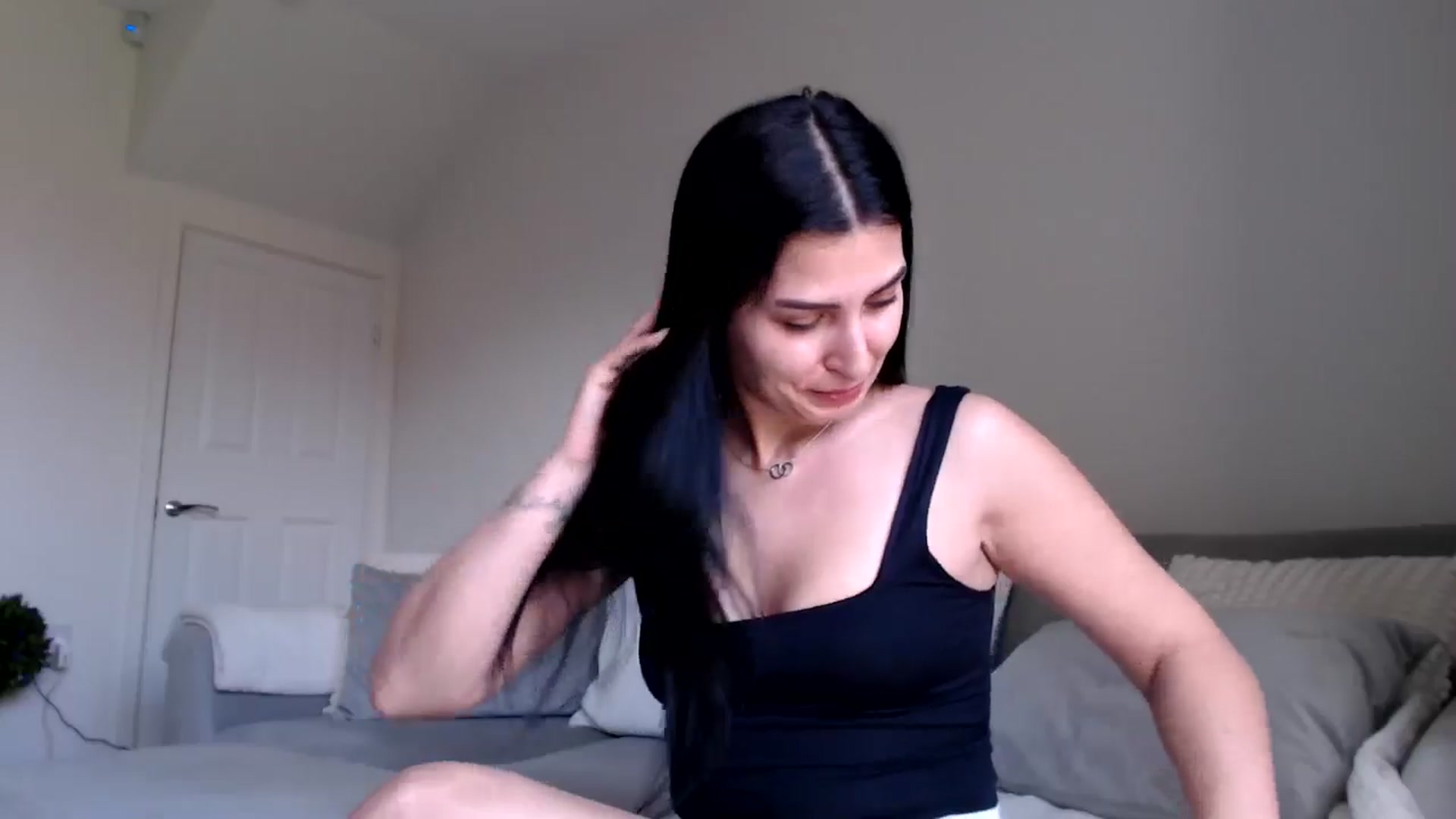 Gallery image thumbnail from LeaIson's myfreecams stream on, 05/09/2024, 09:08 image 6 of 20