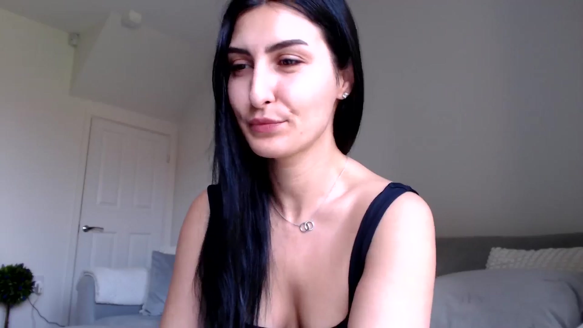 Gallery image thumbnail from LeaIson's myfreecams stream on, 05/09/2024, 09:08 image 17 of 20