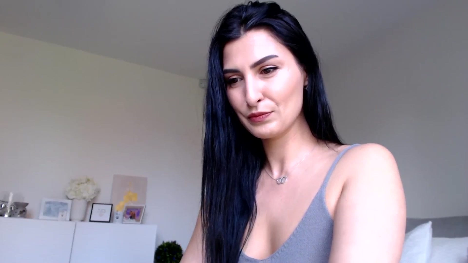 Gallery image thumbnail from LeaIson's myfreecams stream on, 05/13/2024, 09:09 image 11 of 20