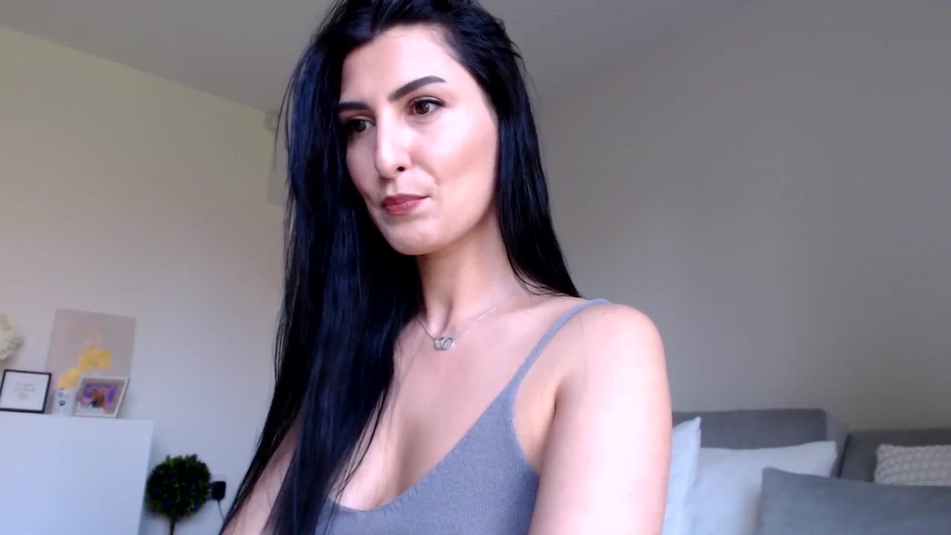 Gallery image thumbnail from LeaIson's myfreecams stream on, 05/13/2024, 09:09 image 14 of 20