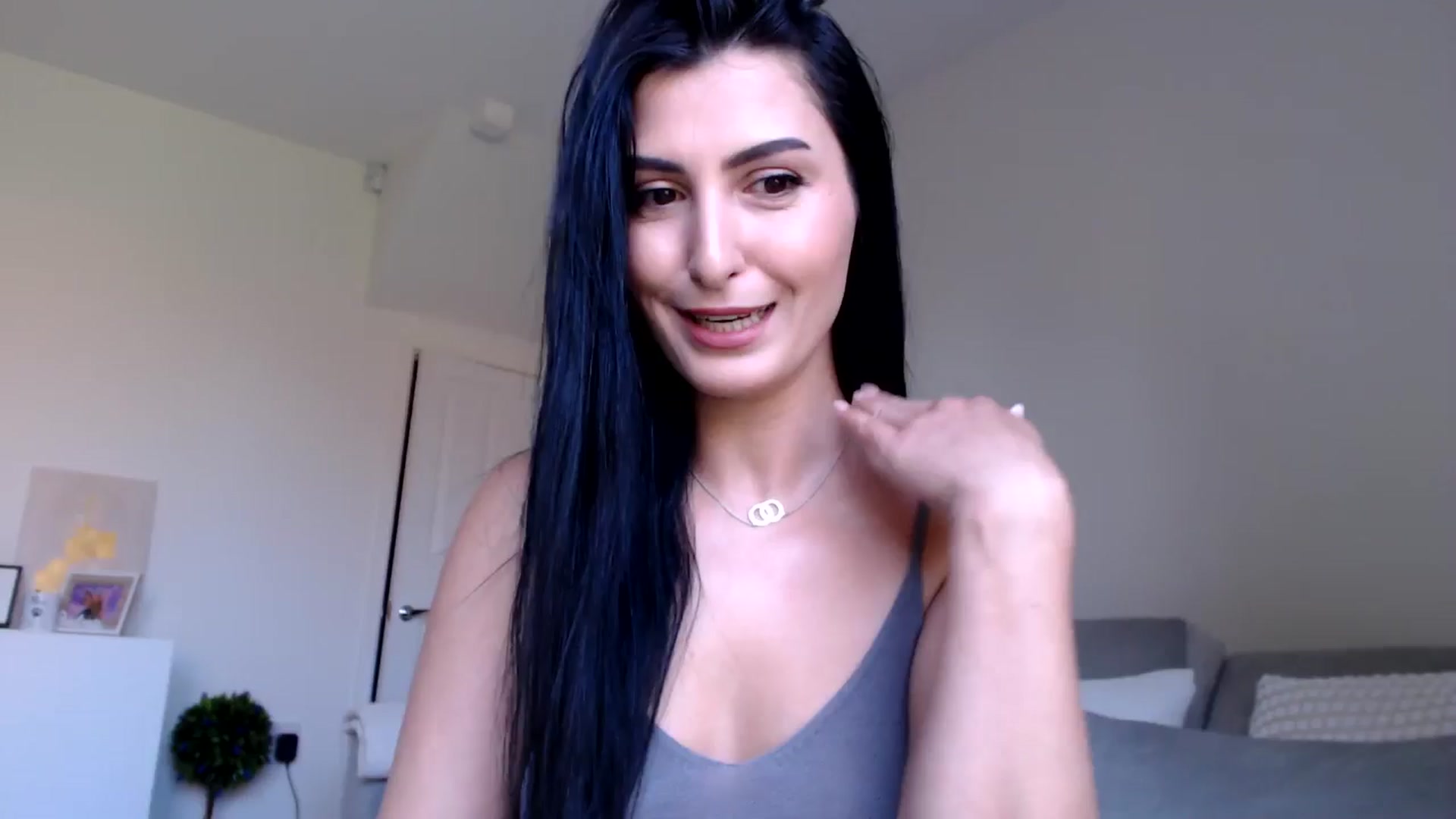 Gallery image thumbnail from LeaIson's myfreecams stream on, 05/13/2024, 10:54 image 1 of 20