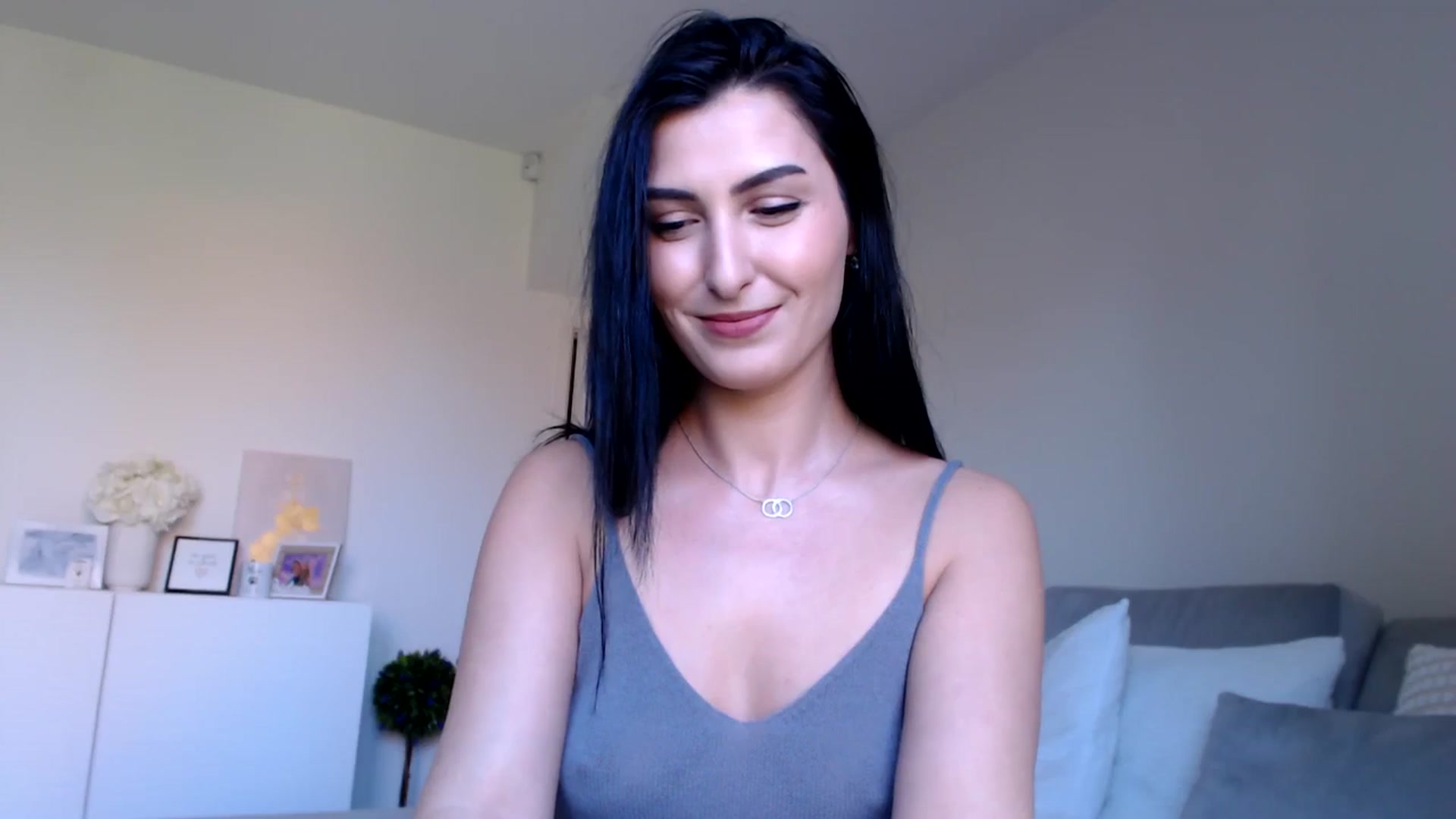 Gallery image thumbnail from LeaIson's myfreecams stream on, 05/13/2024, 10:54 image 14 of 20