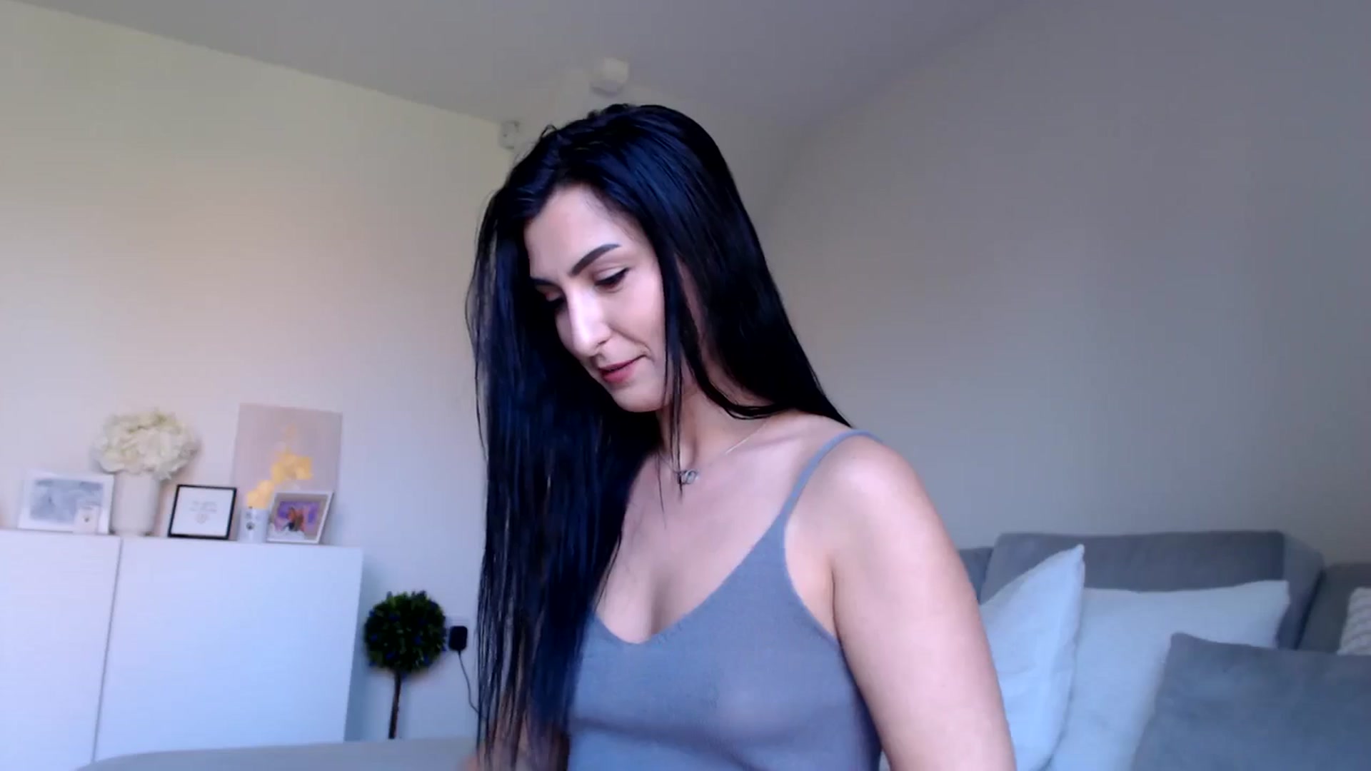 Gallery image thumbnail from LeaIson's myfreecams stream on, 05/13/2024, 10:54 image 10 of 20