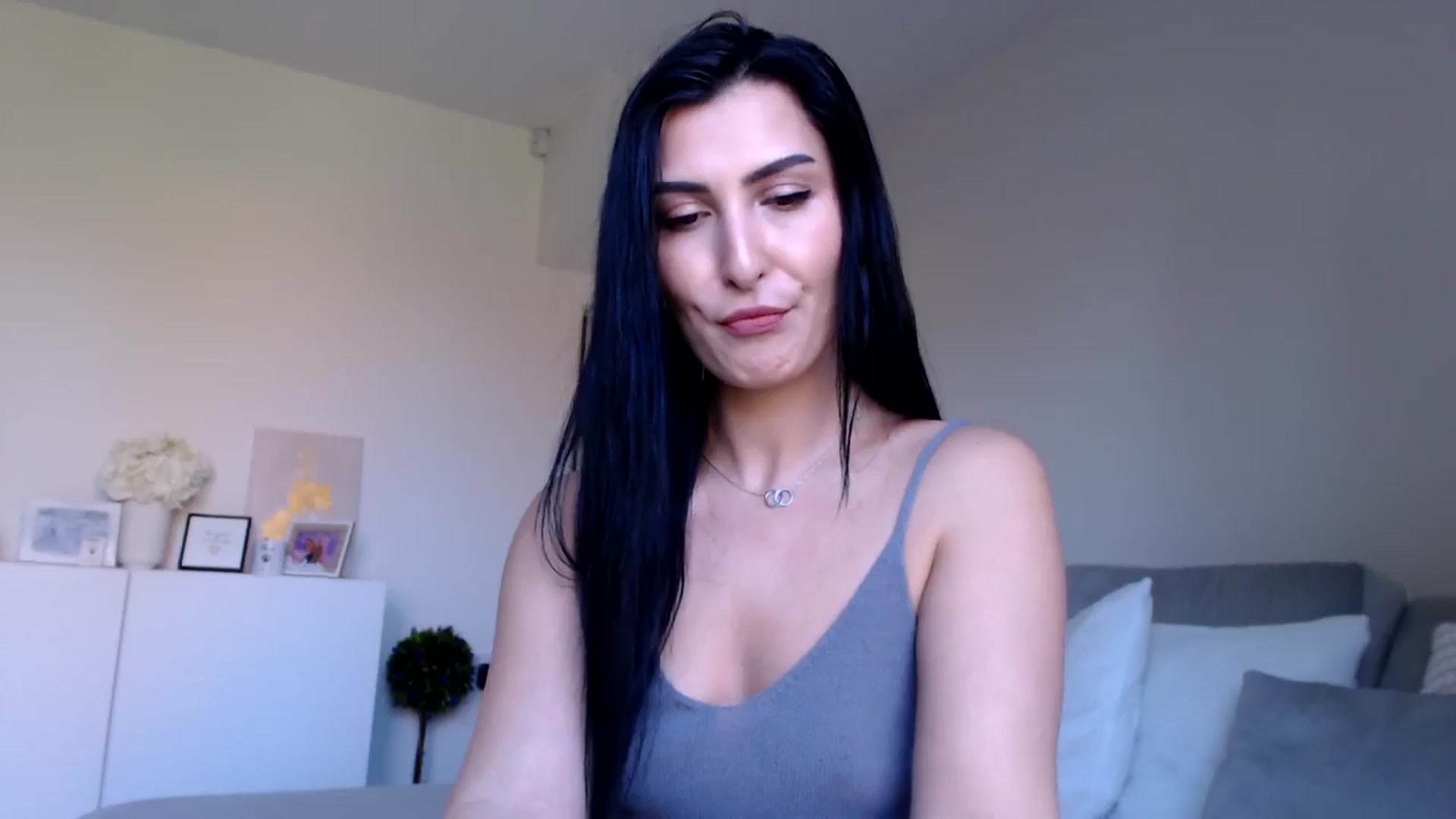 Gallery image thumbnail from LeaIson's myfreecams stream on, 05/13/2024, 10:54 image 11 of 20