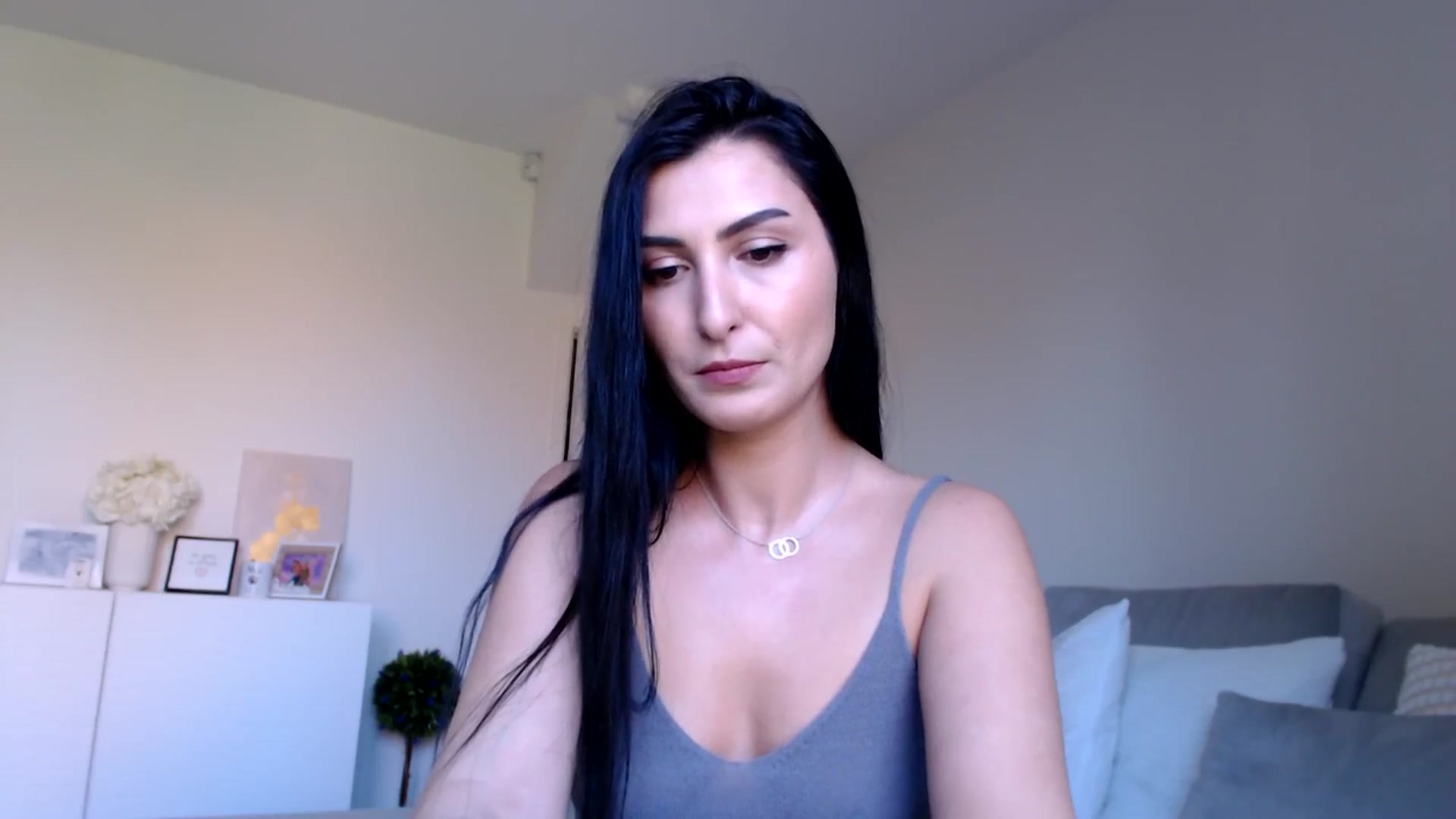Gallery image thumbnail from LeaIson's myfreecams stream on, 05/13/2024, 10:54 image 18 of 20