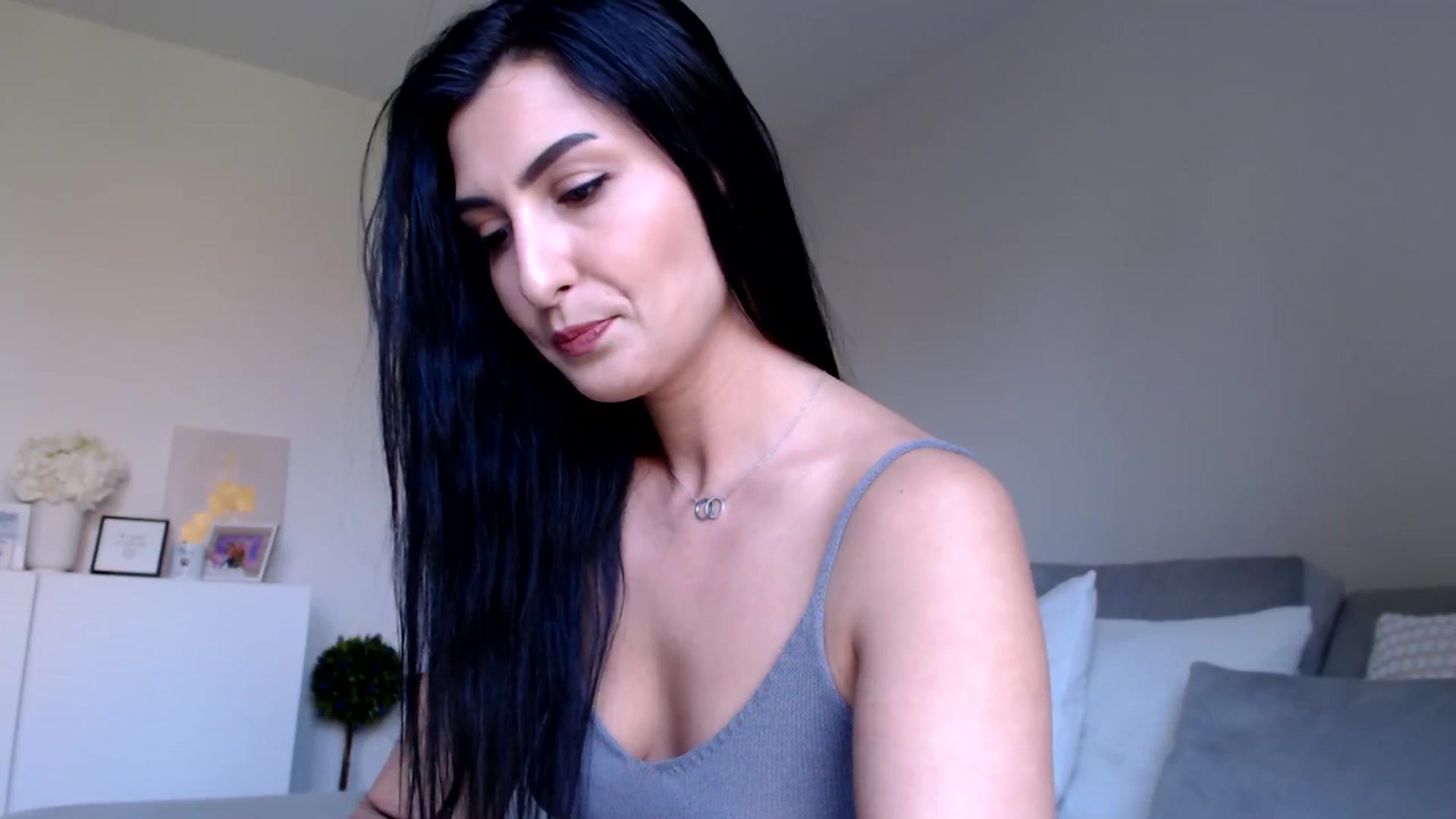 Gallery image thumbnail from LeaIson's myfreecams stream on, 05/13/2024, 10:54 image 4 of 20