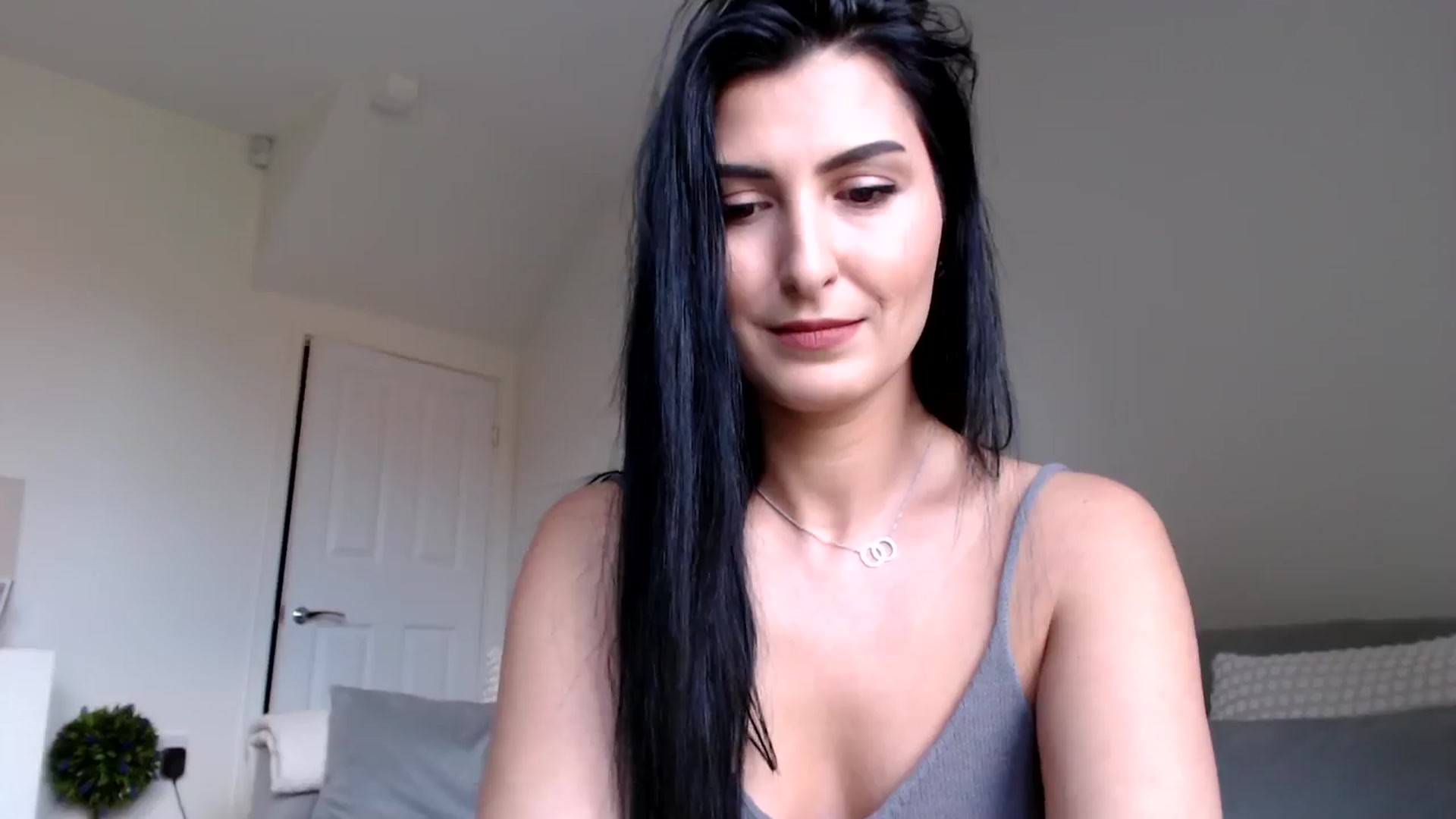 Gallery image thumbnail from LeaIson's myfreecams stream on, 05/13/2024, 11:36 image 13 of 20