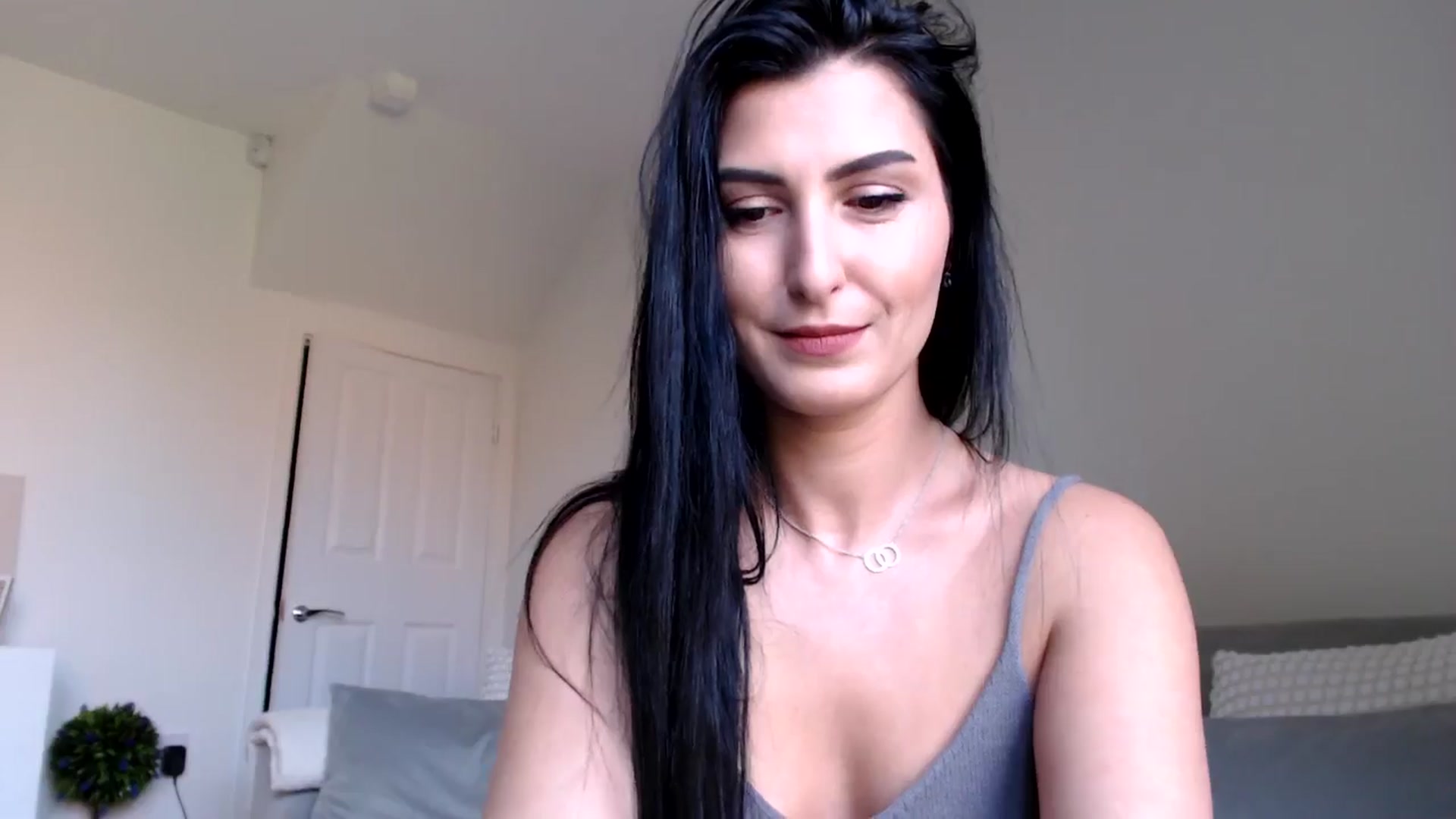 Gallery image thumbnail from LeaIson's myfreecams stream on, 05/13/2024, 11:36 image 12 of 20