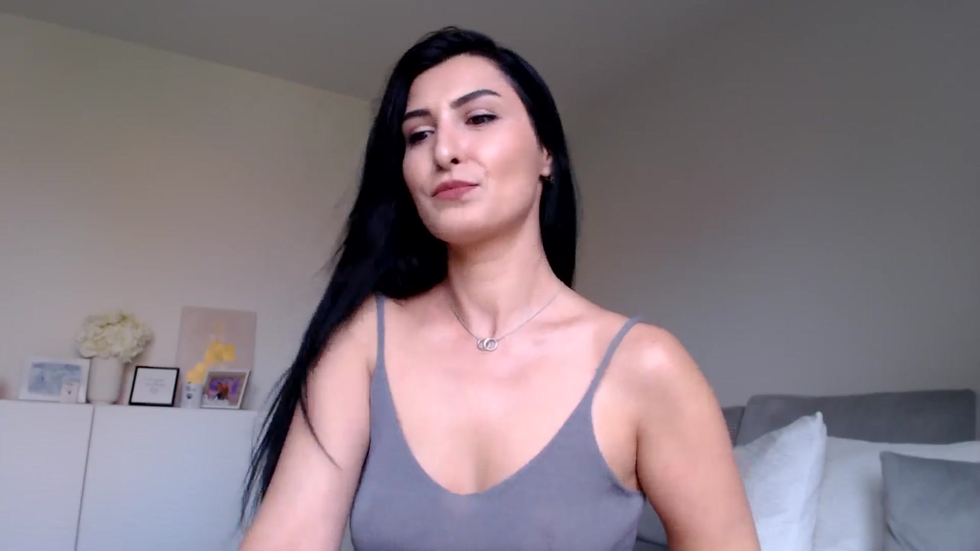 Gallery image thumbnail from LeaIson's myfreecams stream on, 05/13/2024, 12:12 image 11 of 20