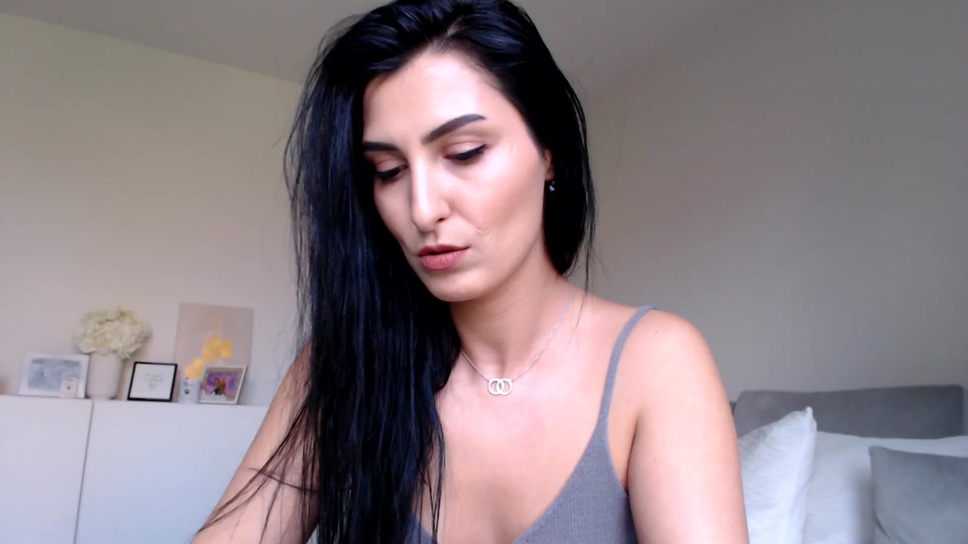 Gallery image thumbnail from LeaIson's myfreecams stream on, 05/13/2024, 12:12 image 14 of 20