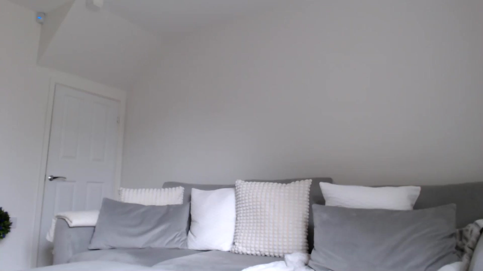 Gallery image thumbnail from LeaIson's myfreecams stream on, 05/16/2024, 09:41 image 15 of 20