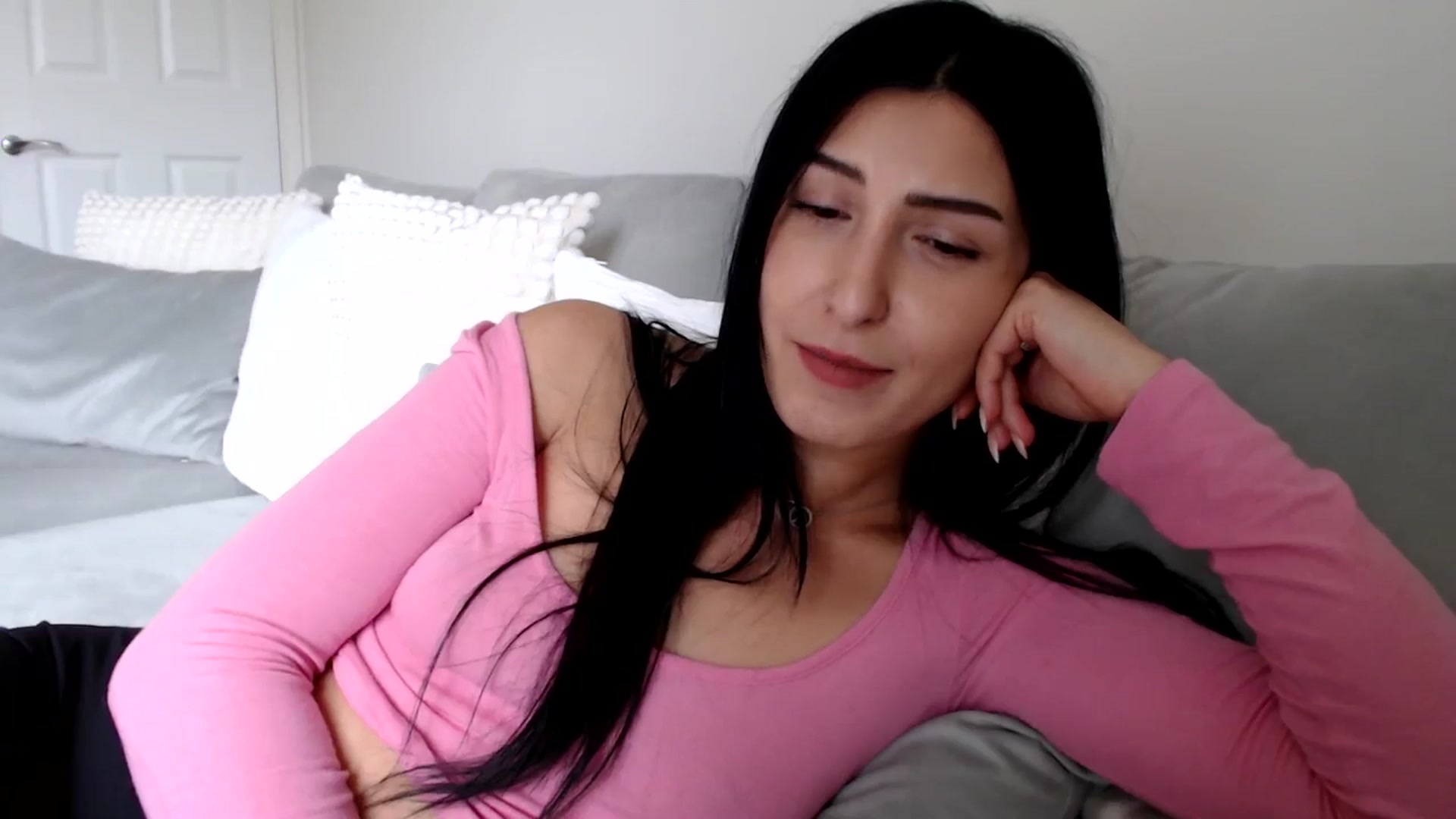 Gallery image thumbnail from LeaIson's myfreecams stream on, 05/16/2024, 10:51 image 17 of 20