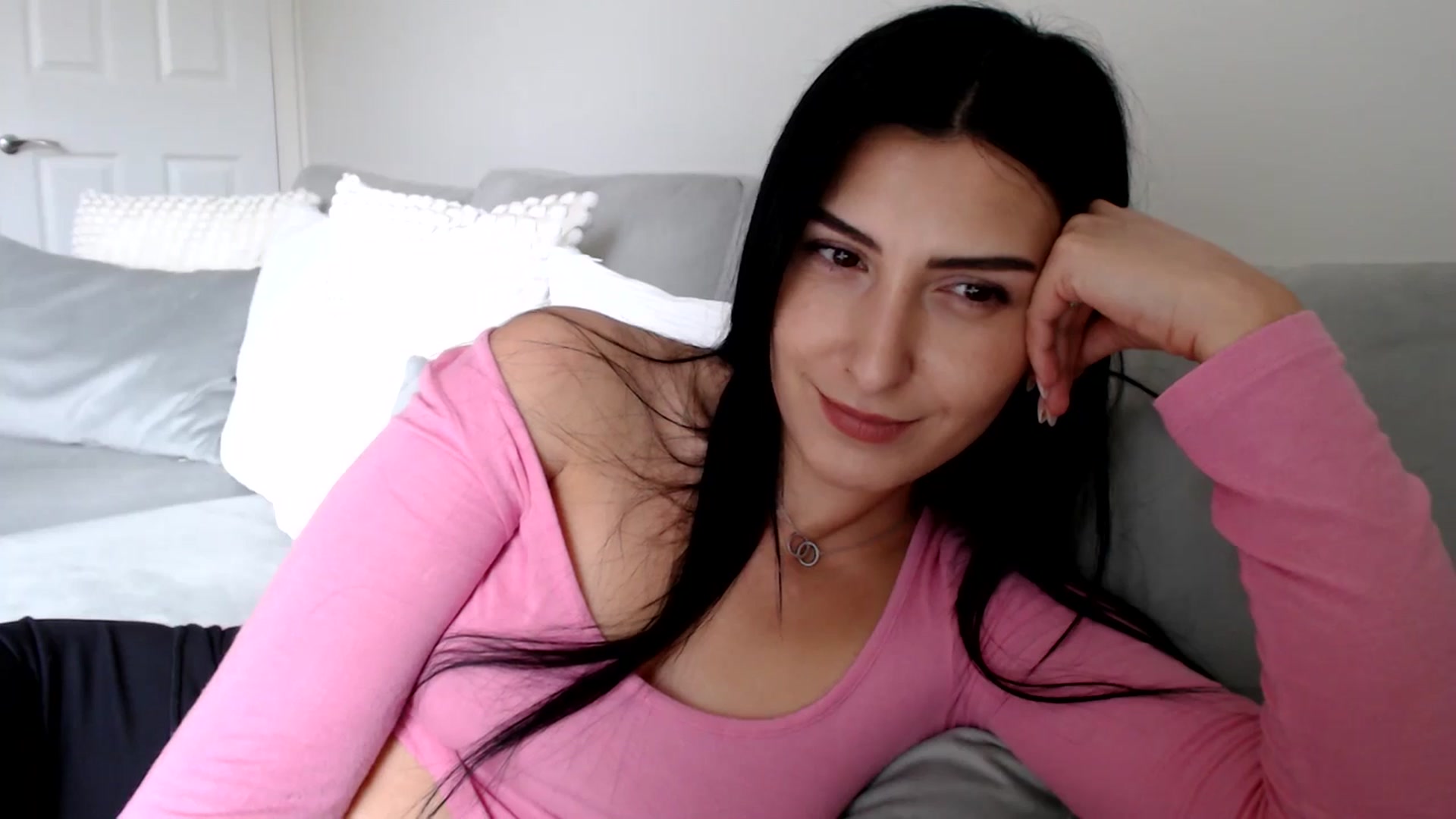 Gallery image thumbnail from LeaIson's myfreecams stream on, 05/16/2024, 10:51 image 19 of 20