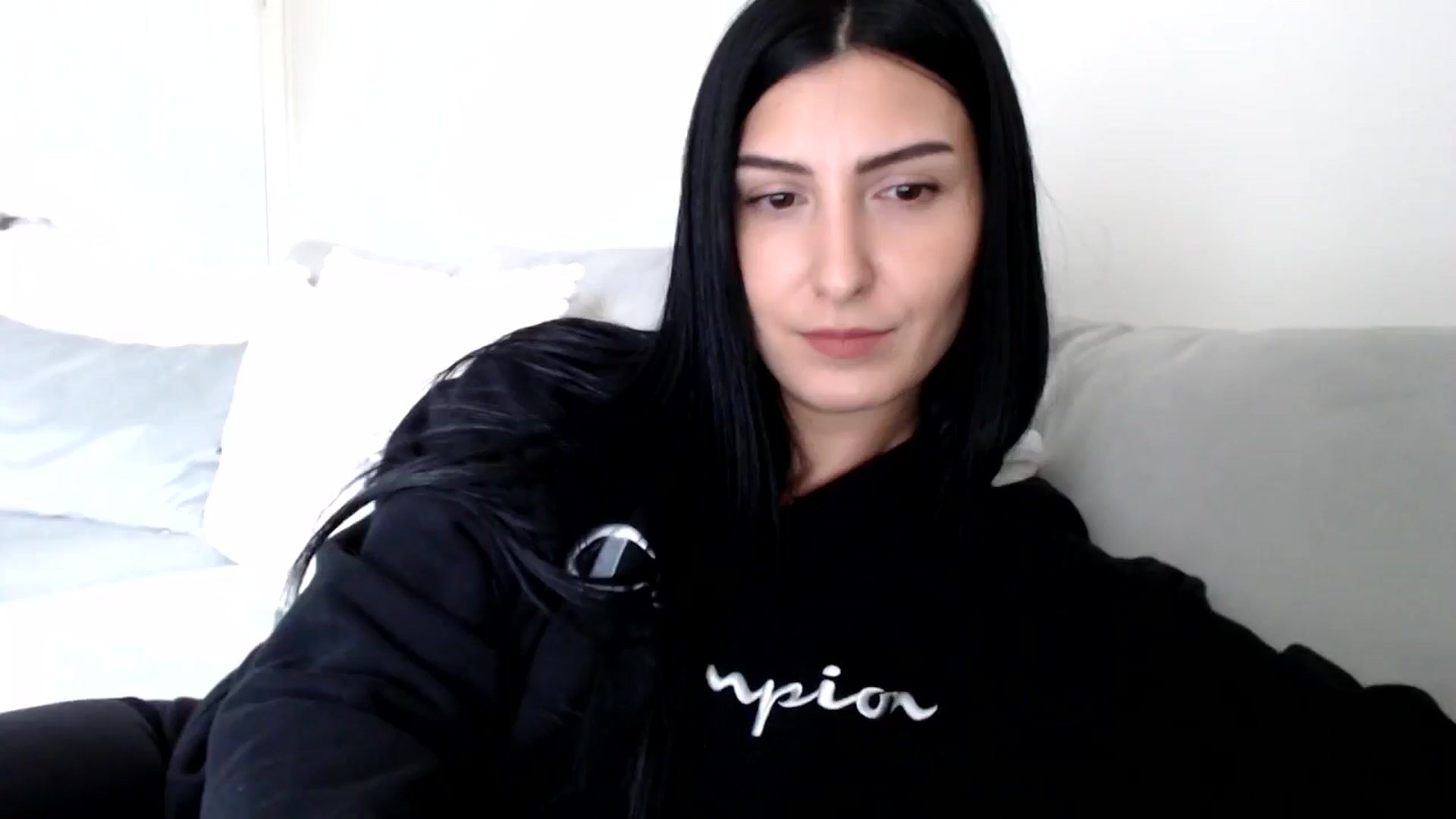 Gallery image thumbnail from LeaIson's myfreecams stream on, 05/16/2024, 12:16 image 1 of 20