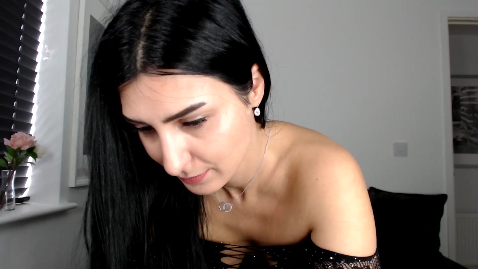 Gallery image thumbnail from LeaIson's myfreecams stream on, 05/17/2024, 09:14 image 5 of 20