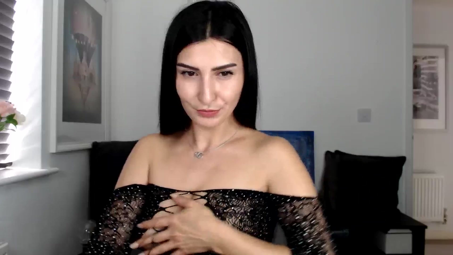 Gallery image thumbnail from LeaIson's myfreecams stream on, 05/17/2024, 09:14 image 13 of 20
